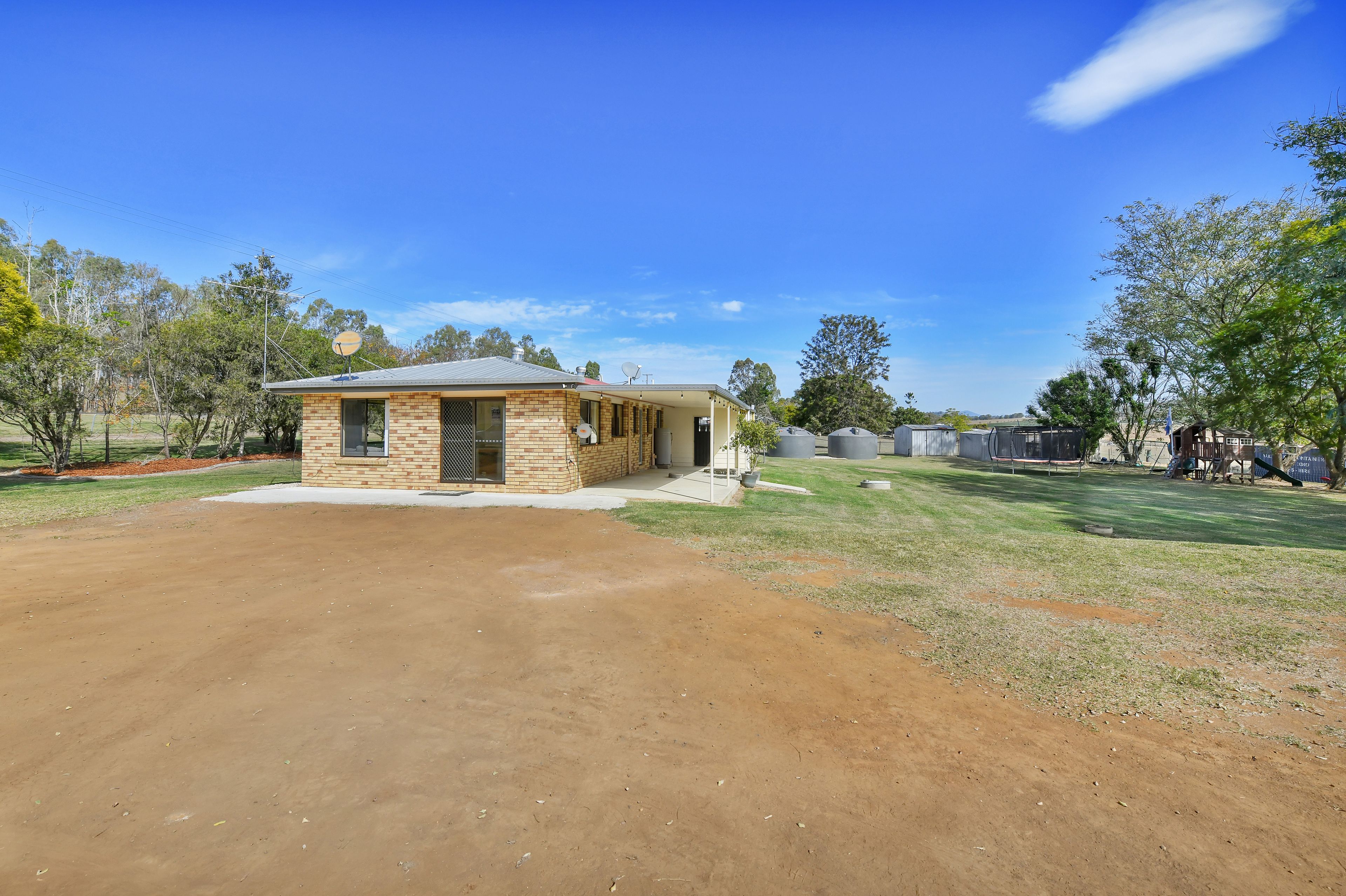 725 Munbilla Road — photo 6 of 21