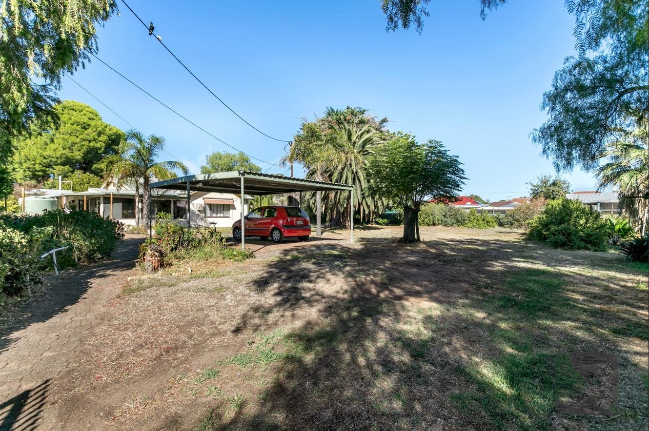 17 Troon Avenue, Seaton, SA 5023