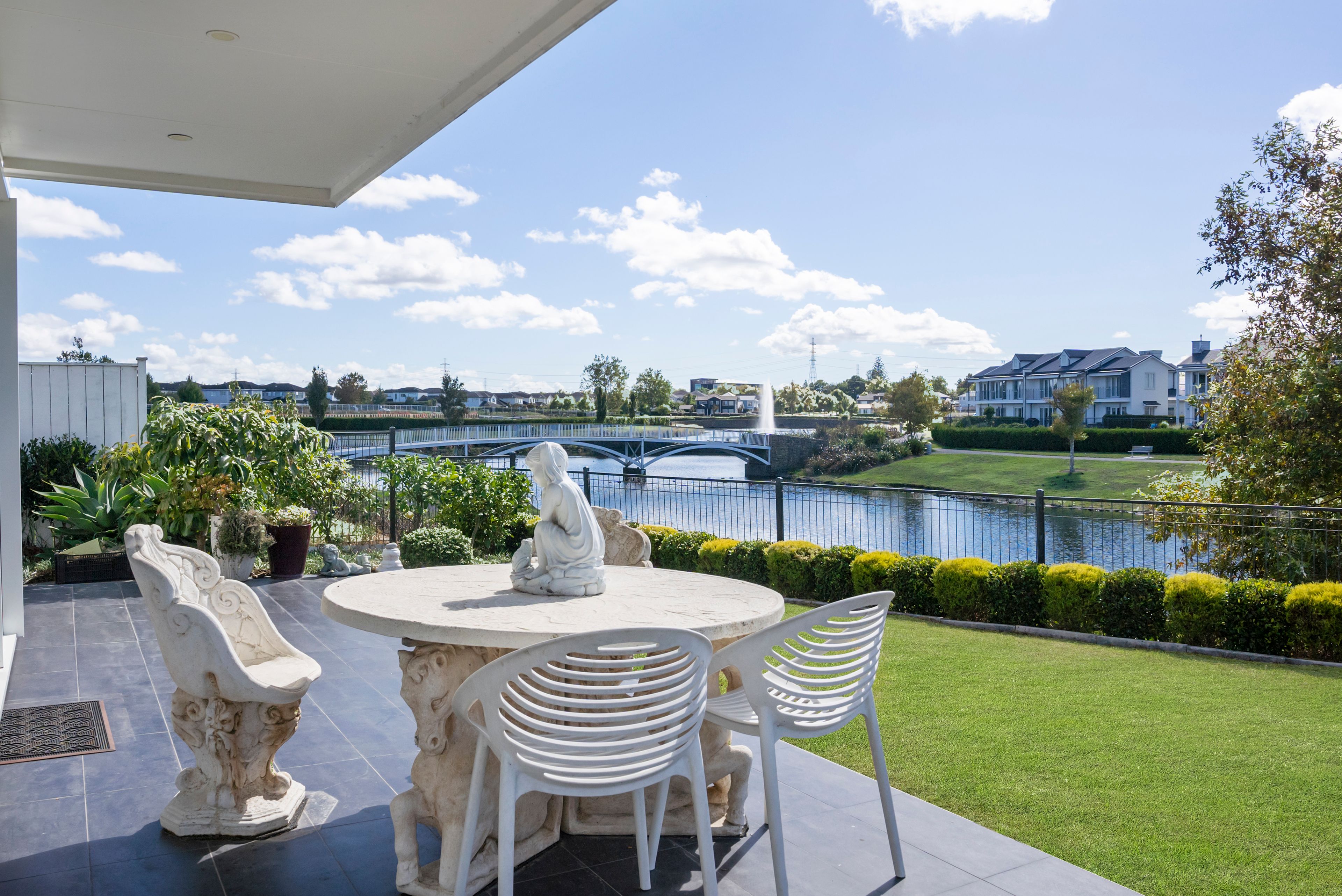 16 Edgewater Drive, Karaka, Franklin