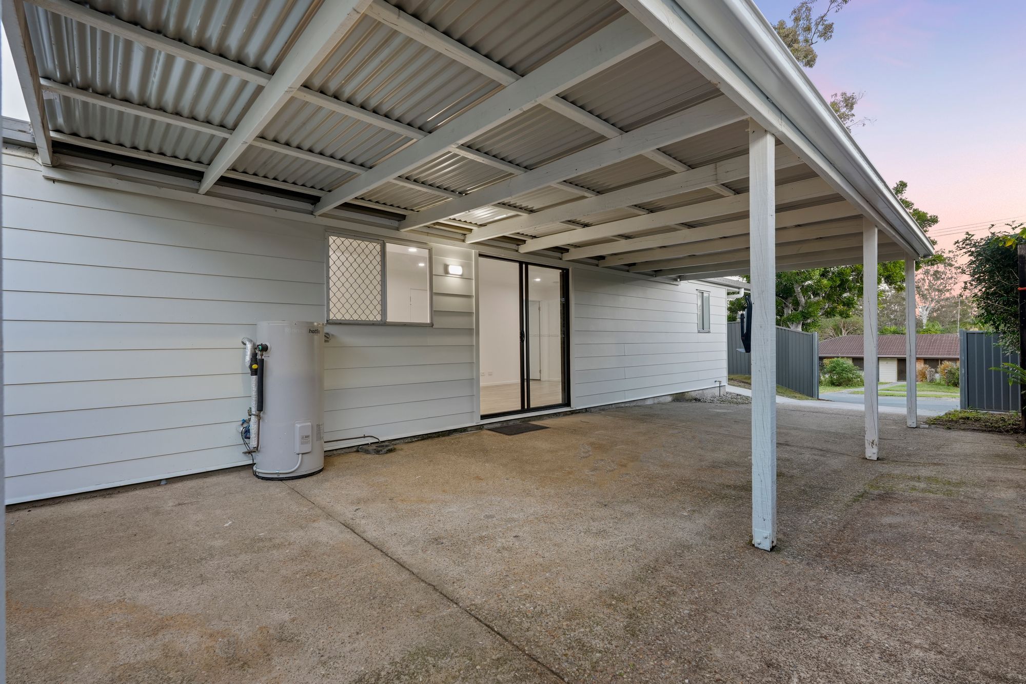 24 Girralong Street — photo 16 of 25