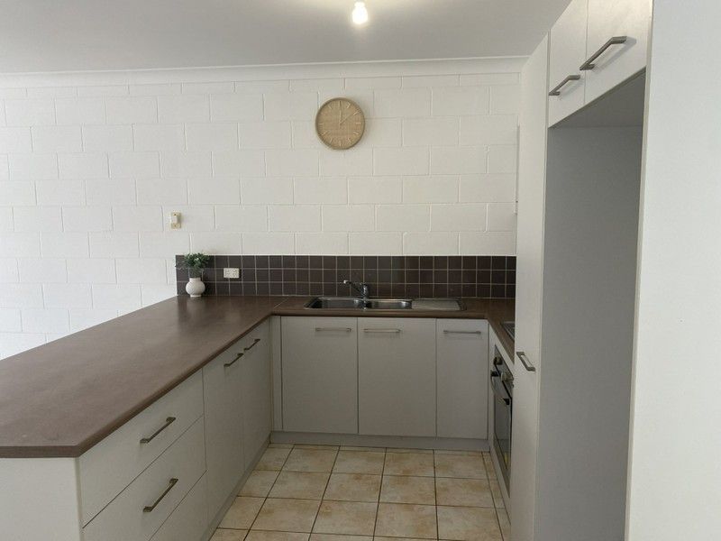 4/527-529 Varley Street, Yorkeys Knob, QLD 4878