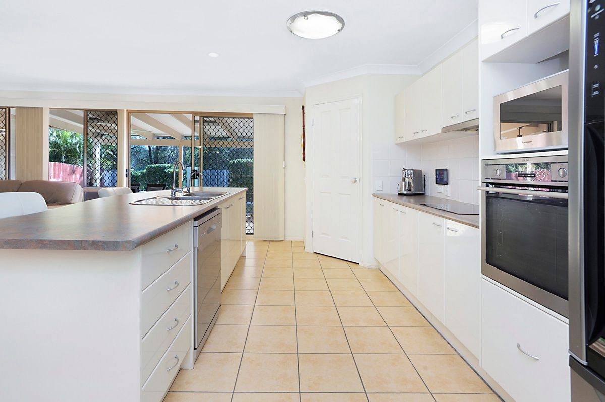 8 Schoolside Place, Bracken Ridge, QLD 4017