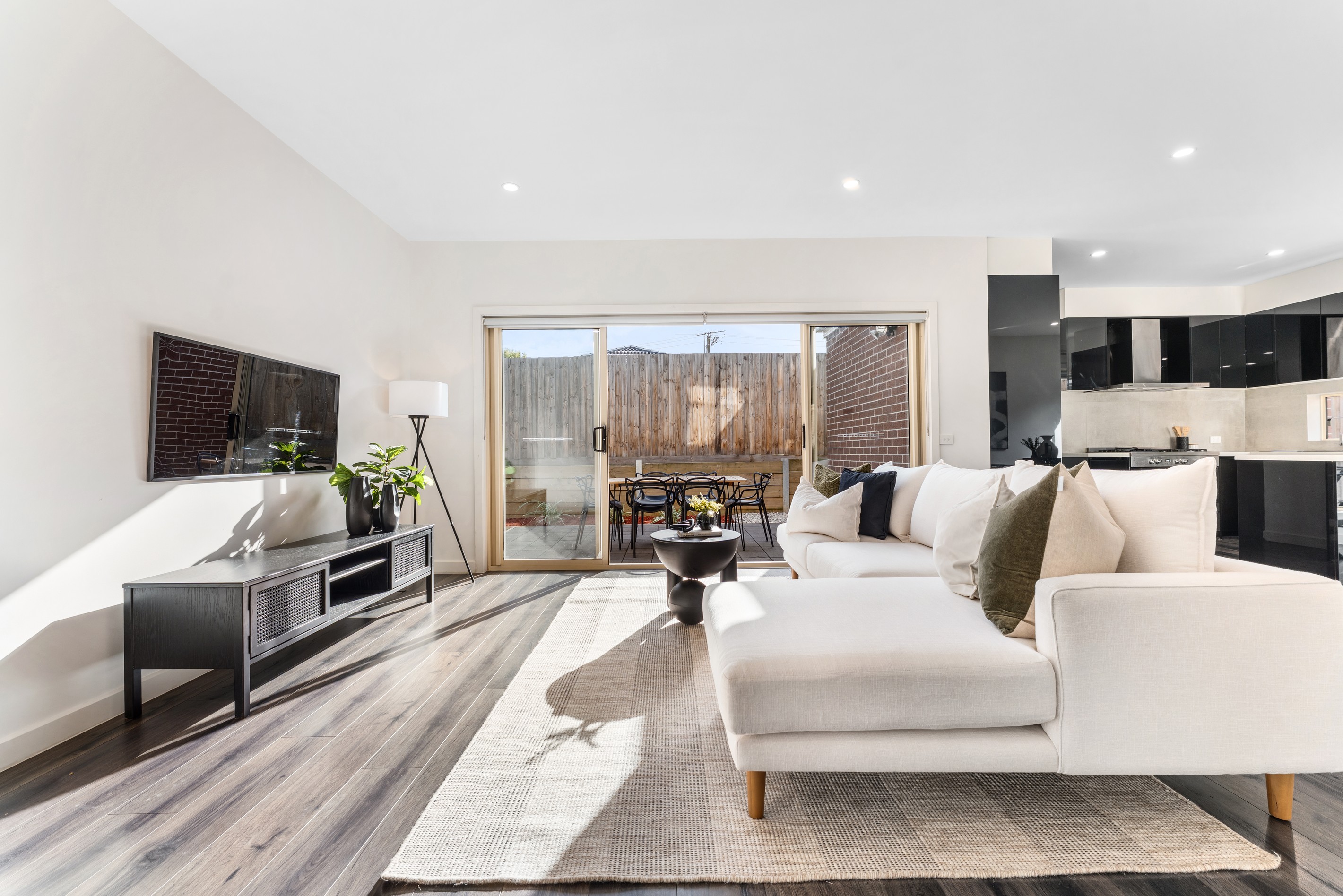 19 Hillview Crescent, Ferntree Gully, VIC 3156