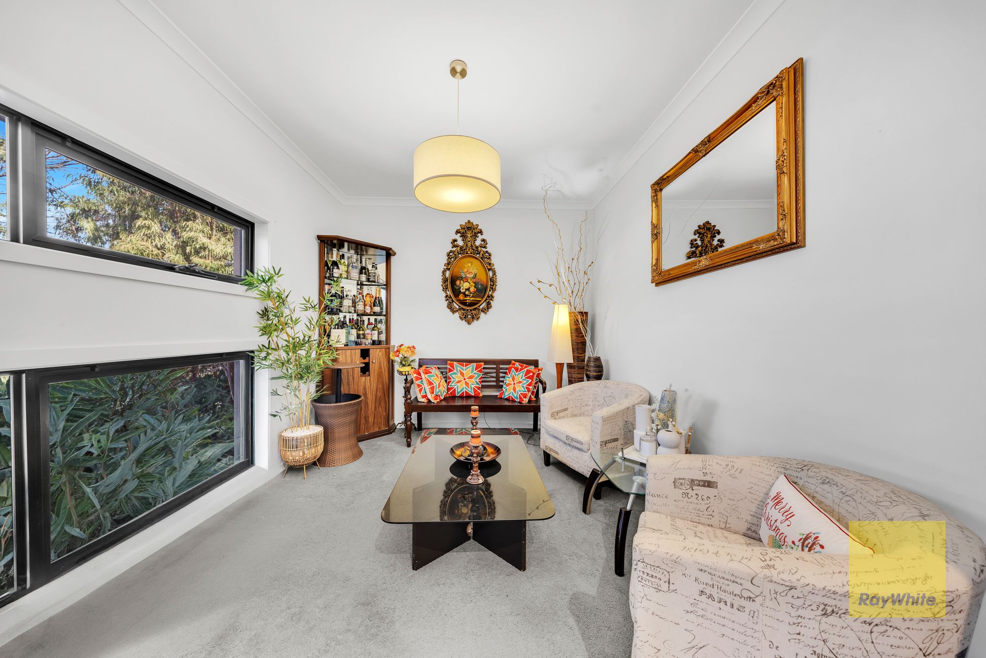 11 Parkstone Crescent — photo 3 of 25