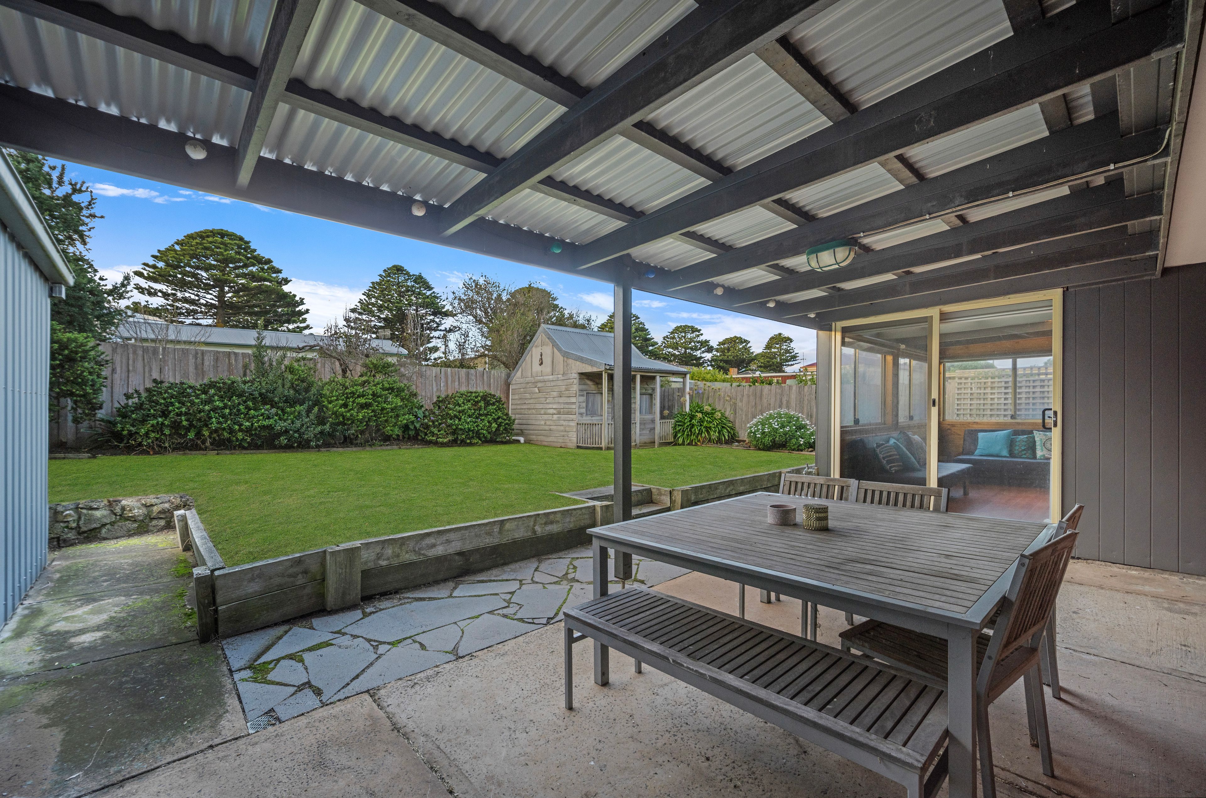 14 Paton Street — photo 11 of 12