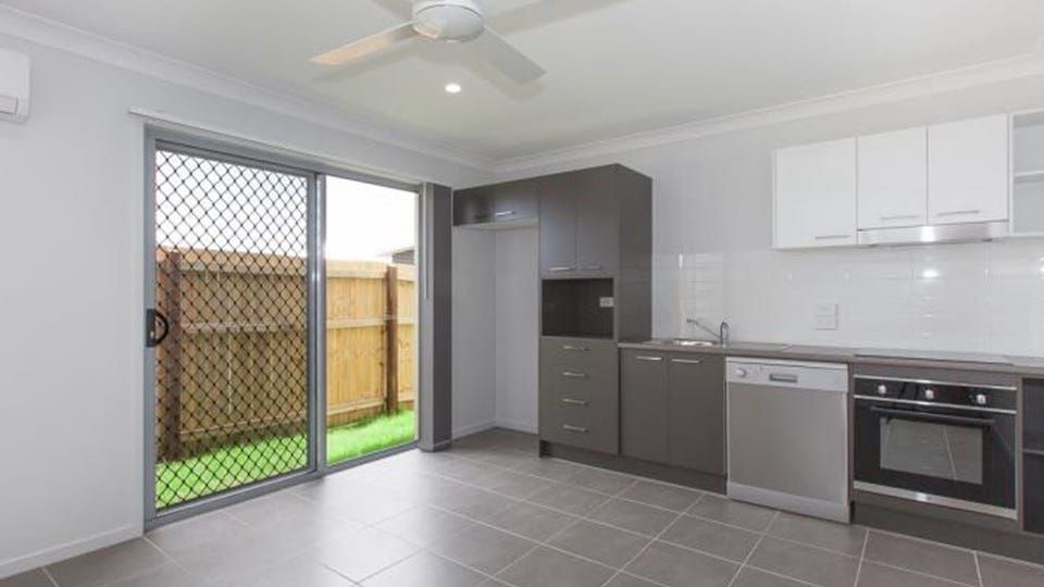 2/35 Awoonga Crescent, Morayfield, QLD 4506