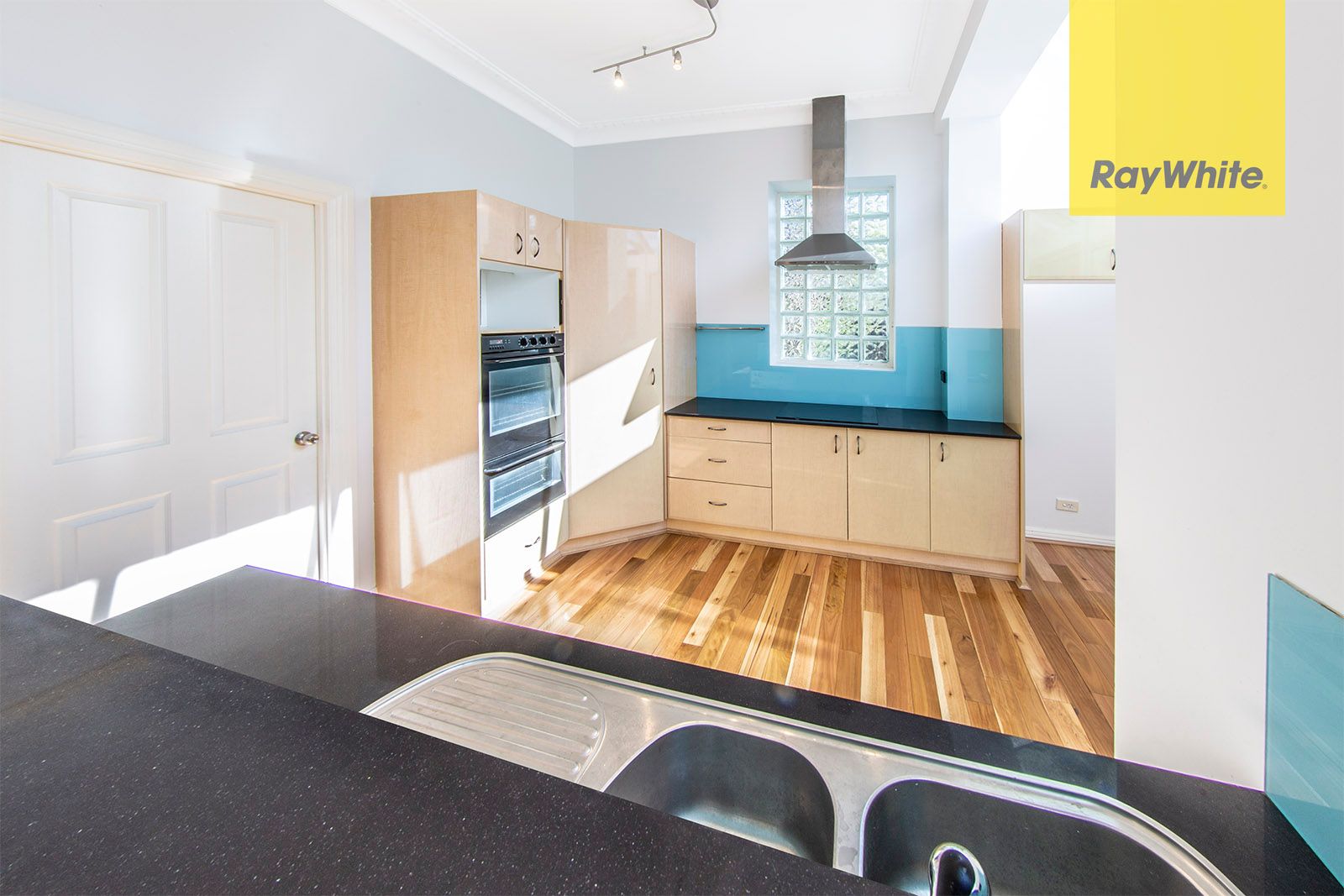 2/40 Marsden Street — photo from Ray White Parramatta