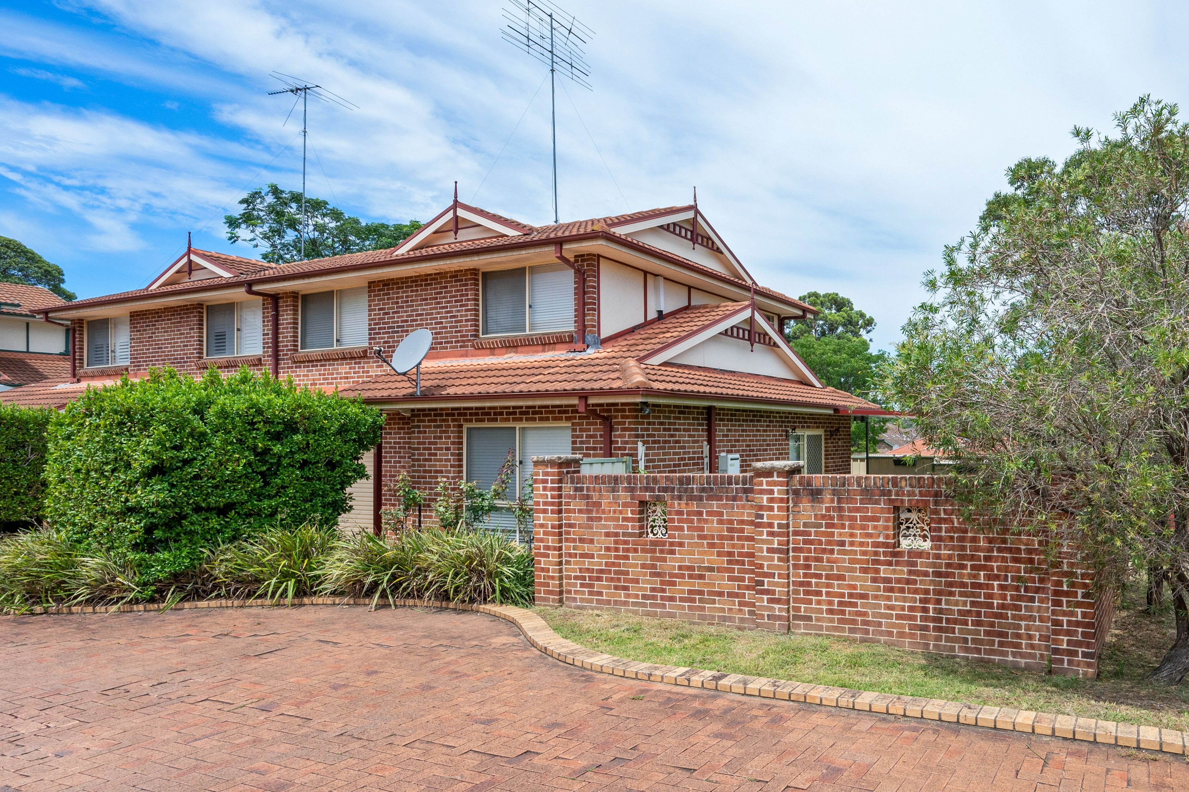 1/44-46 Luttrell Street, Glenmore Park, NSW 2745