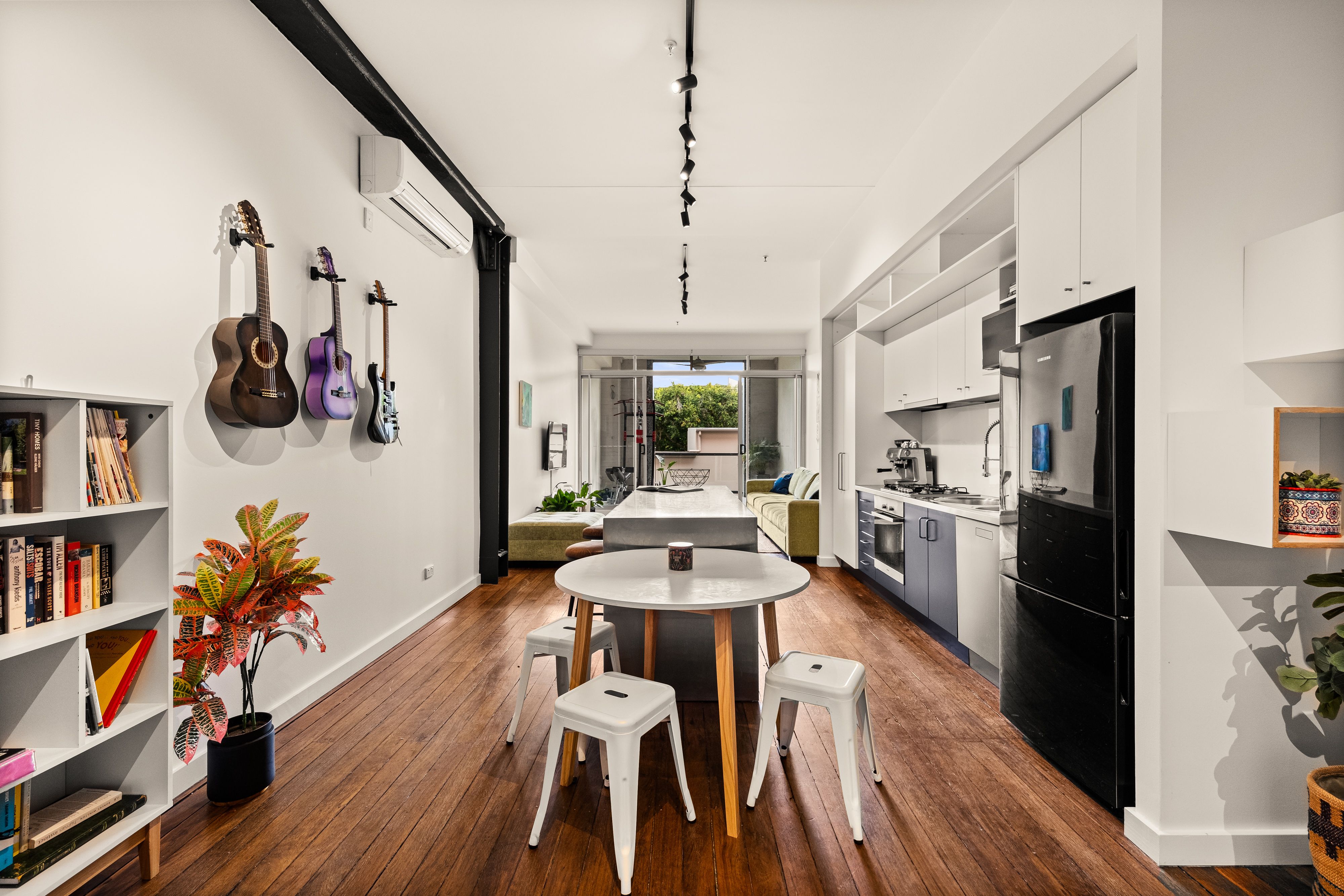 212/64 Macquarie Street, Teneriffe, QLD 4005