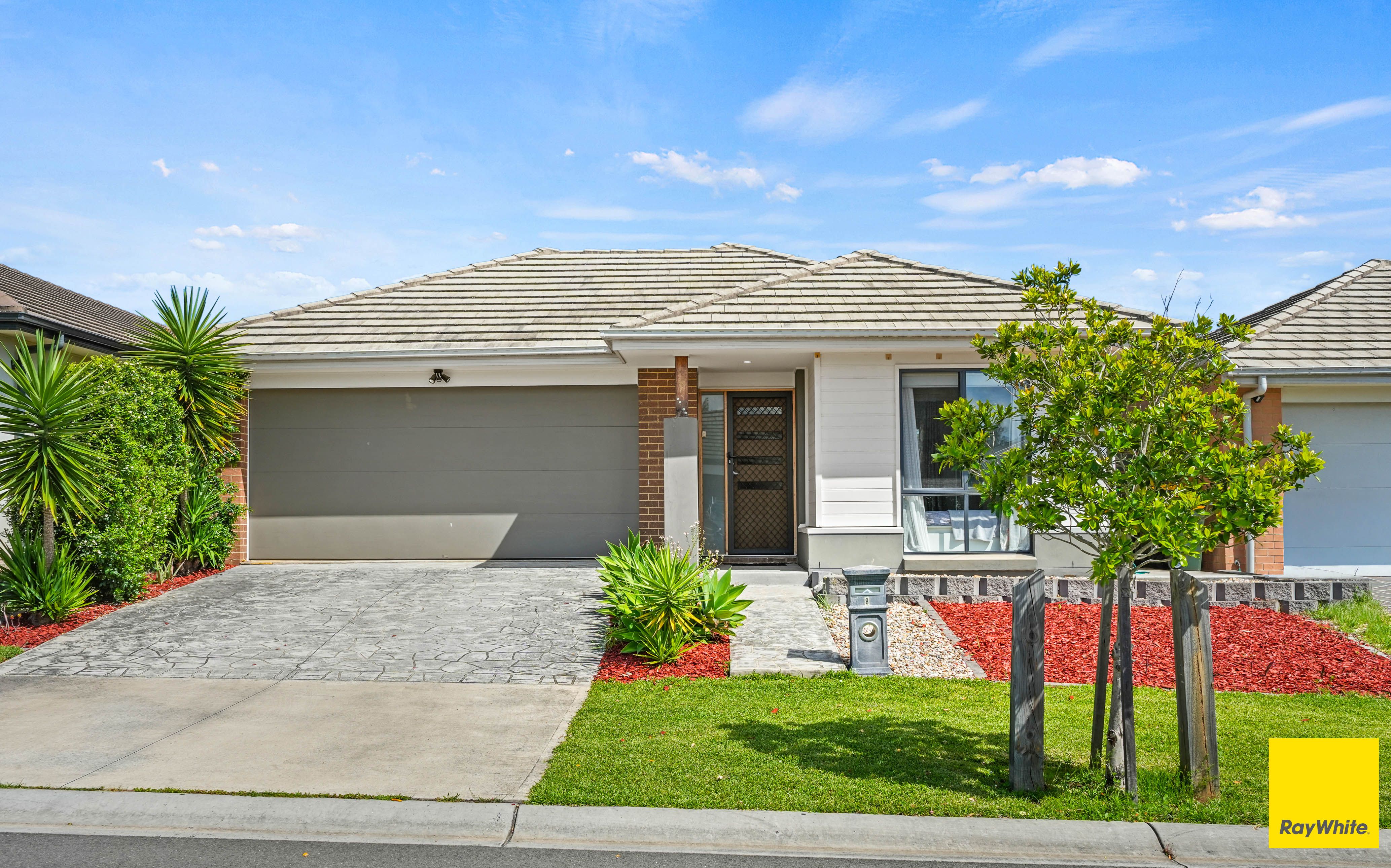 8 Goodluck Circuit — photo from Ray White Macarthur Group