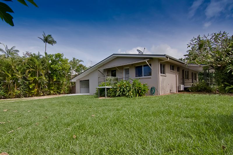 9 Donkin Lane, Mission Beach QLD 4852