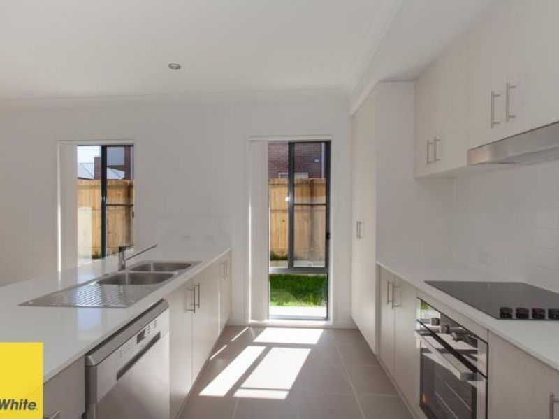 27 Tribeca Circuit, Coomera, QLD 4209