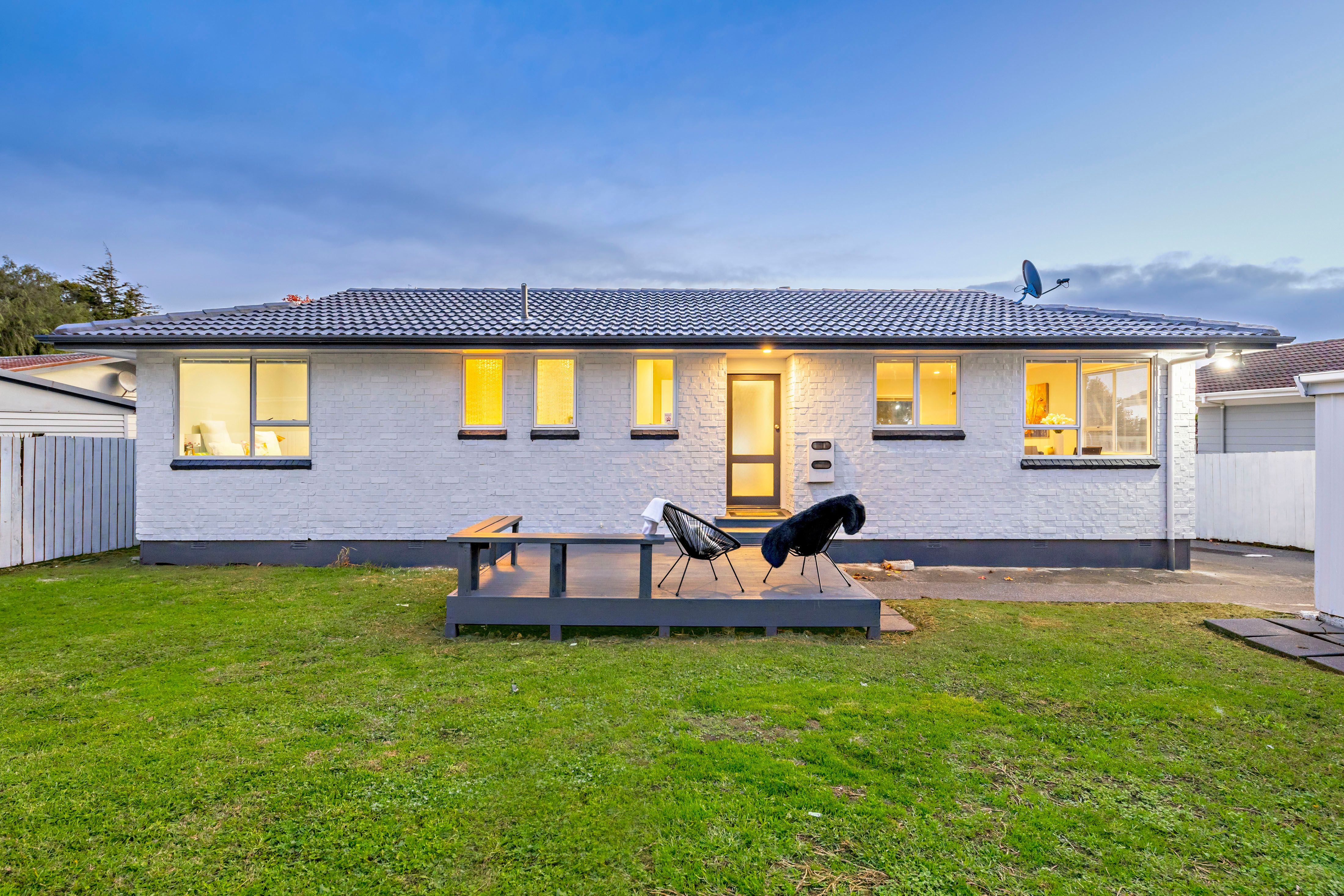 8 Glennis Place, Clendon Park, Manukau City