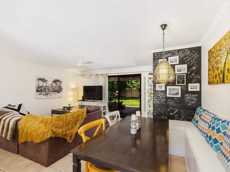 2/34 Botanical Drive, Labrador, QLD 4215