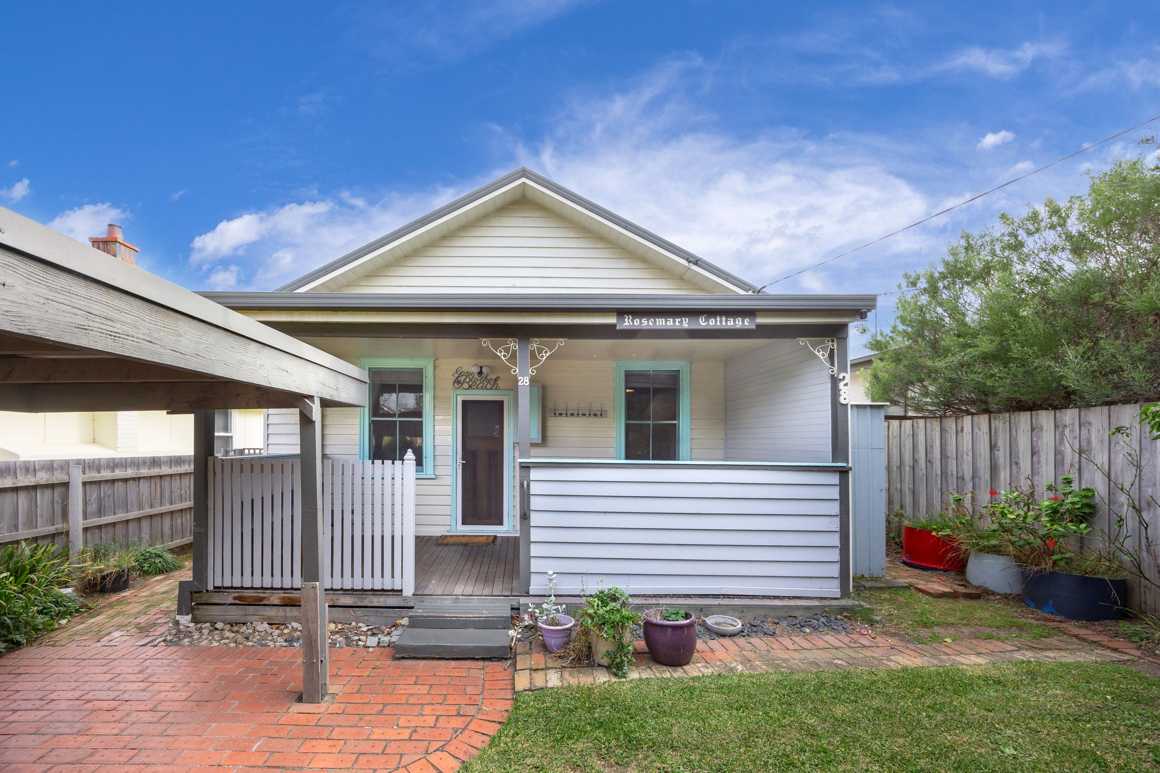 28 Sixth Avenue, Rosebud VIC 3939