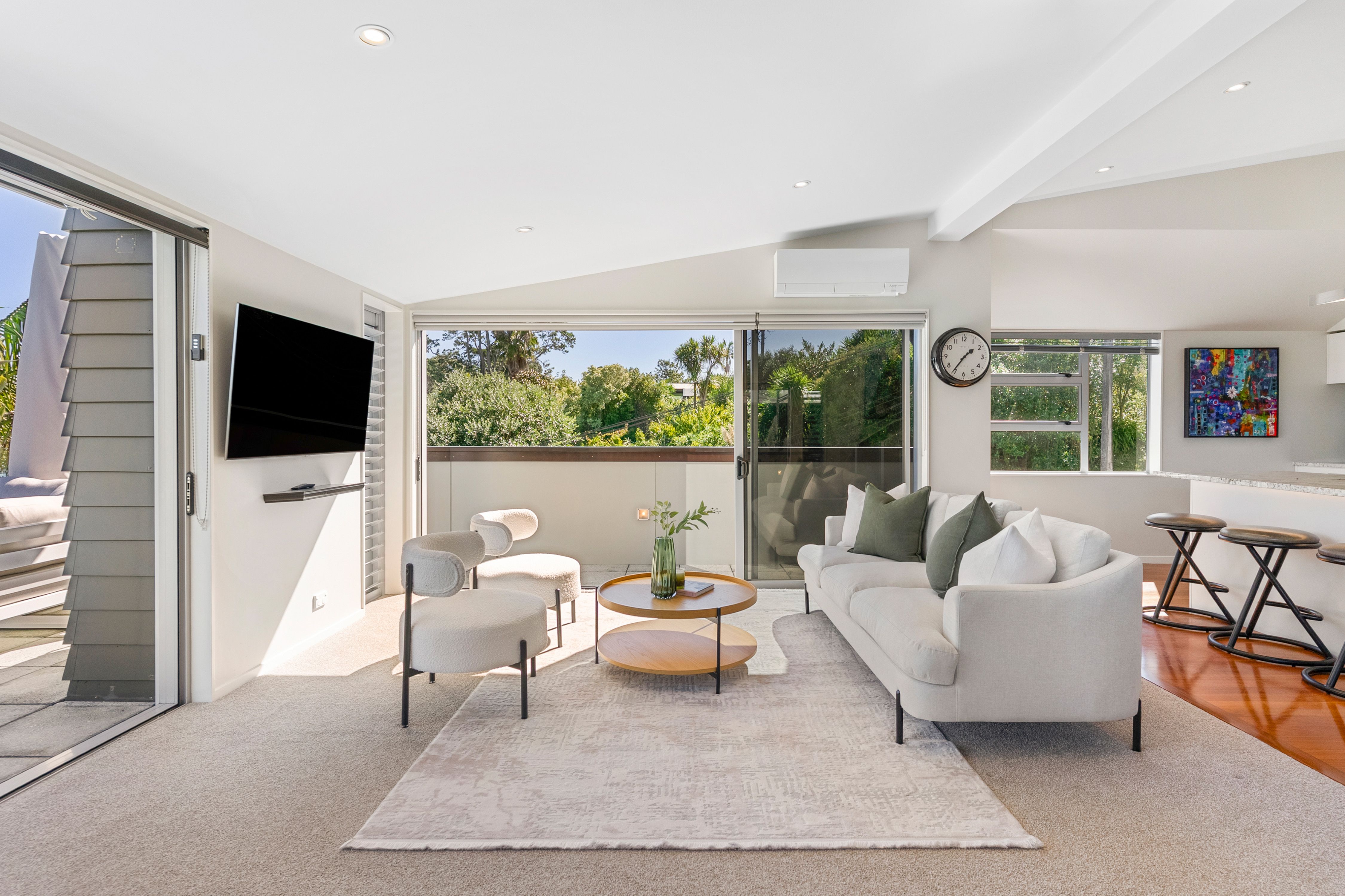 16A Pine Ridge Terrace, Hauraki, North Shore City 0622 - Sold House ...