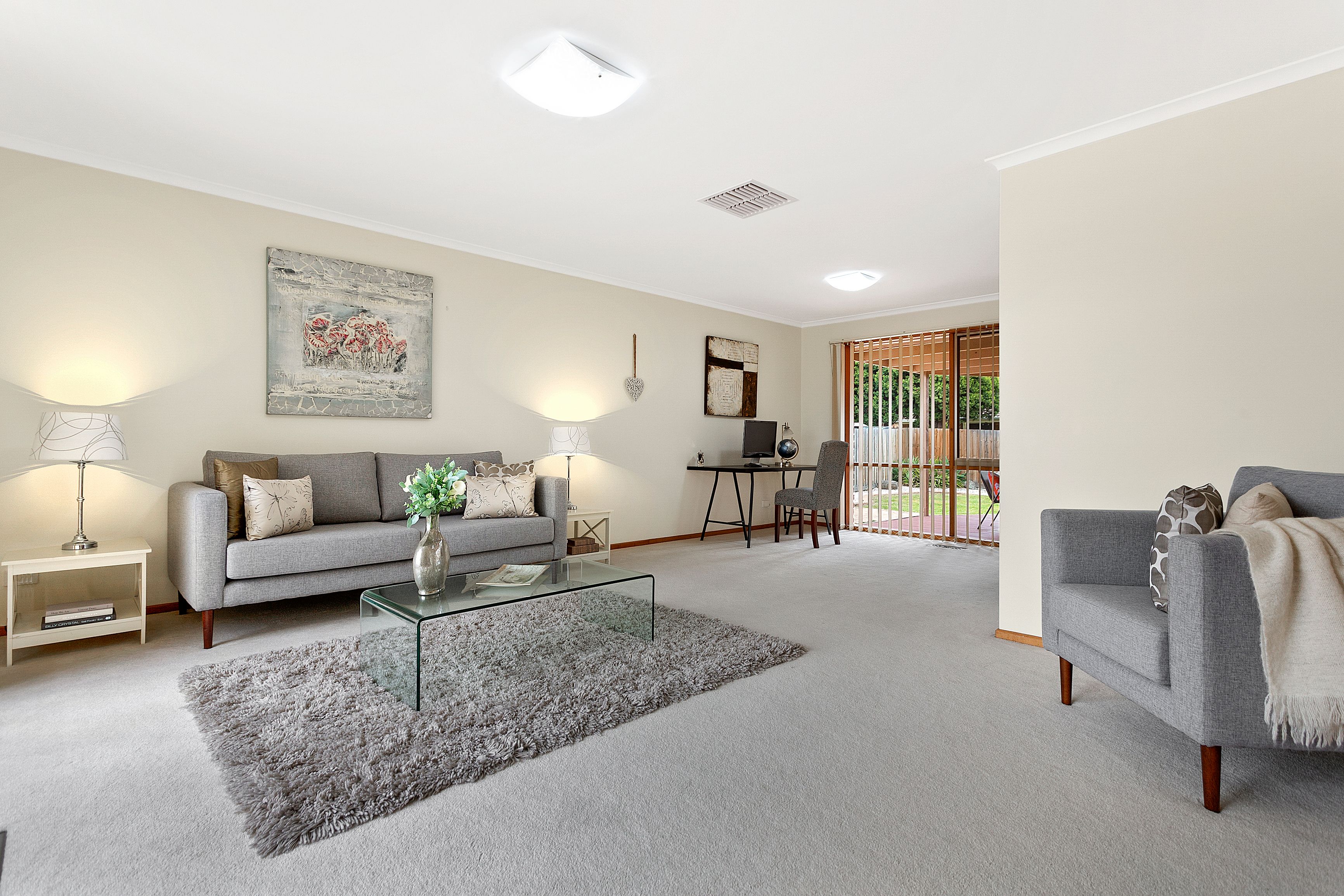 11 Ross Court, Mill Park, VIC 3082