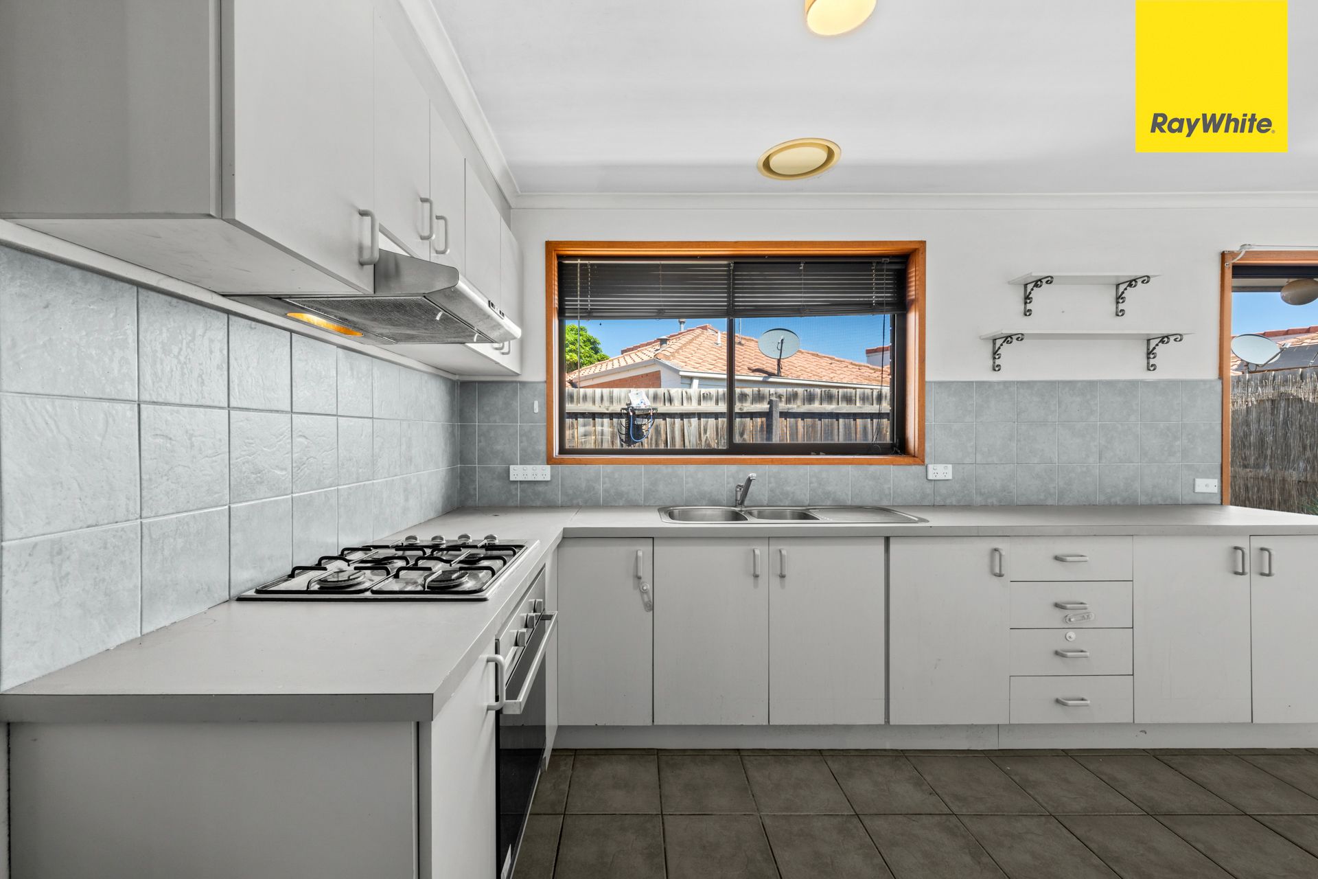 18/55-61 Barries Road — photo 8 of 20