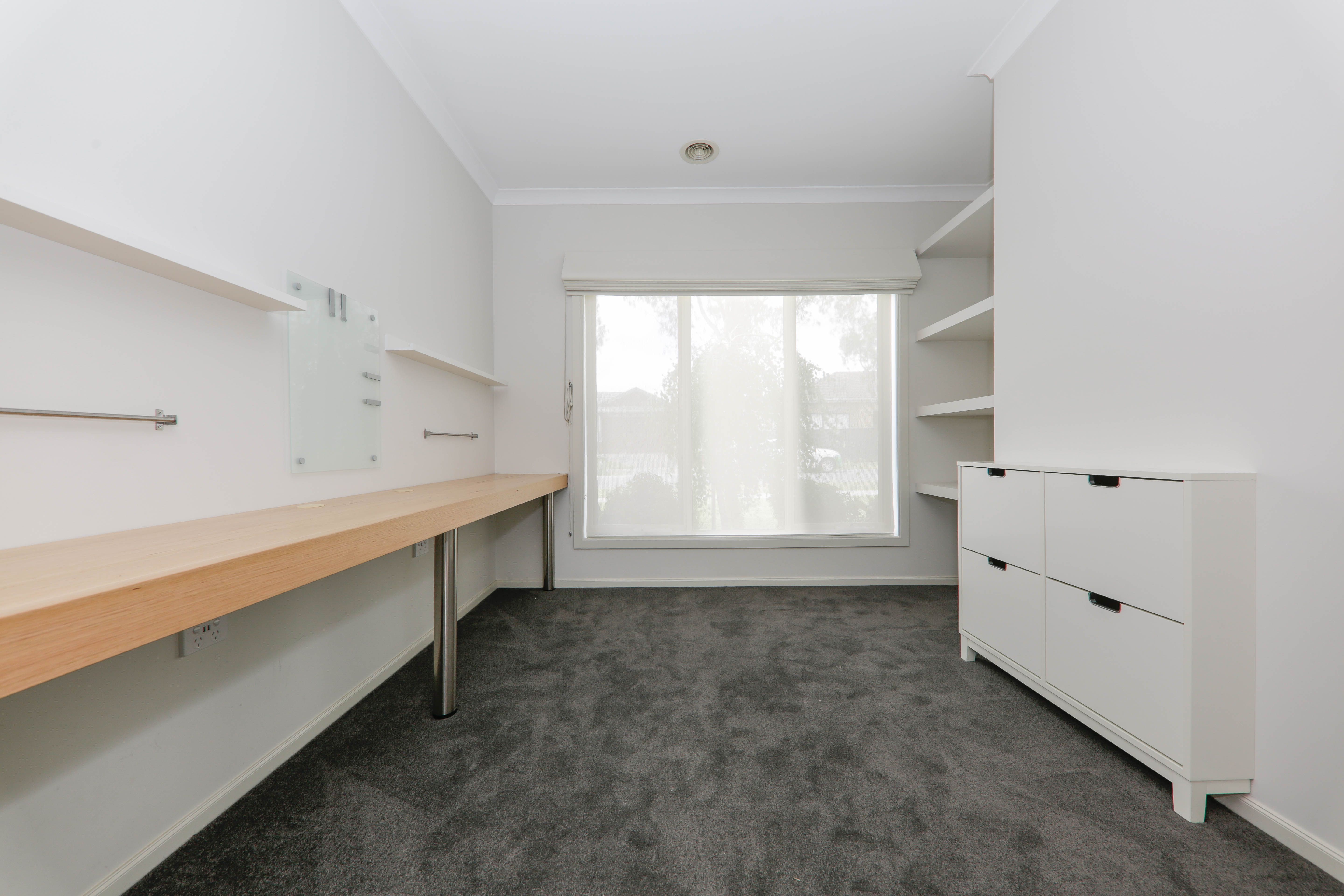 16 Esprit Avenue, Cranbourne North, VIC 3977