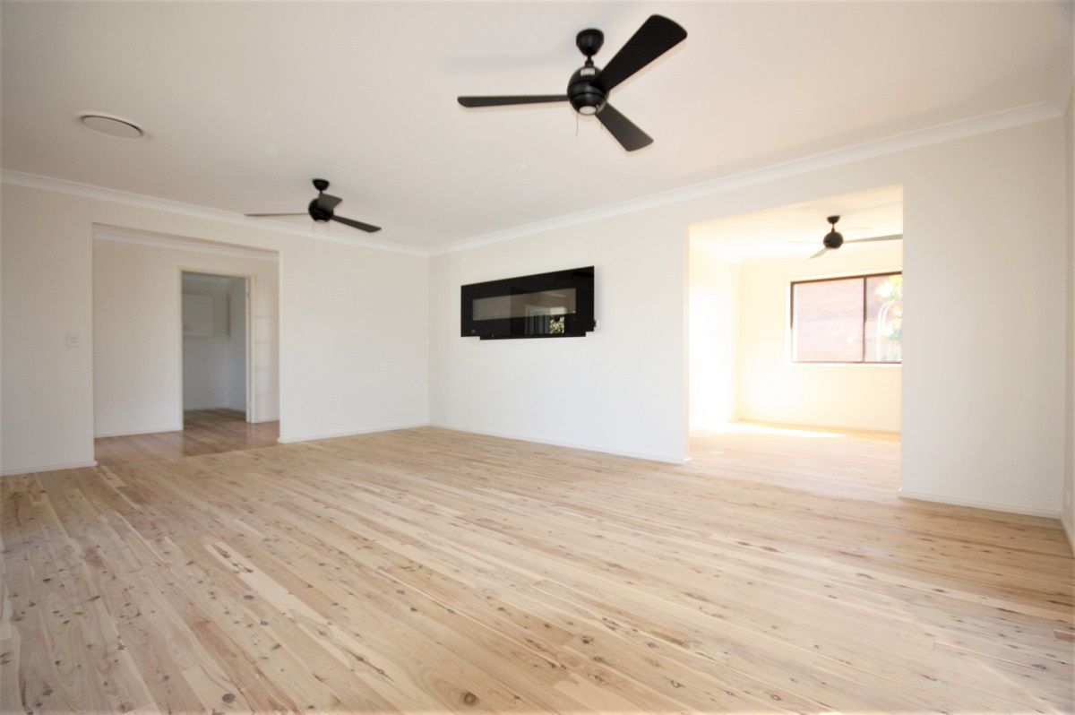 2 Forresters Close, Woodbine, NSW 2560