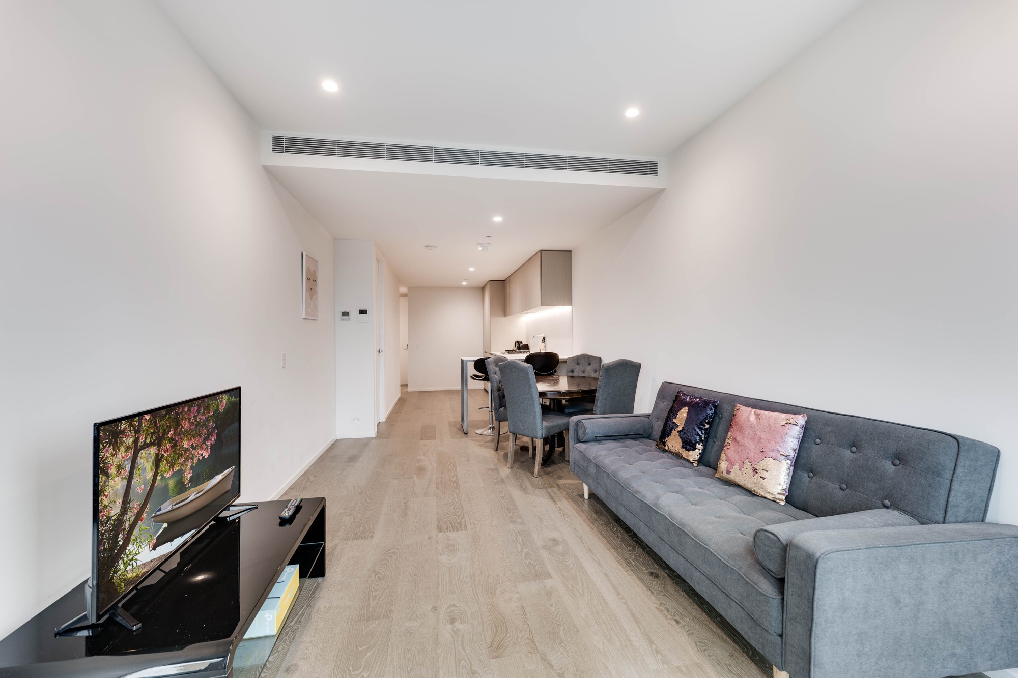1903/70 Southbank Boulevard, Southbank, VIC 3006