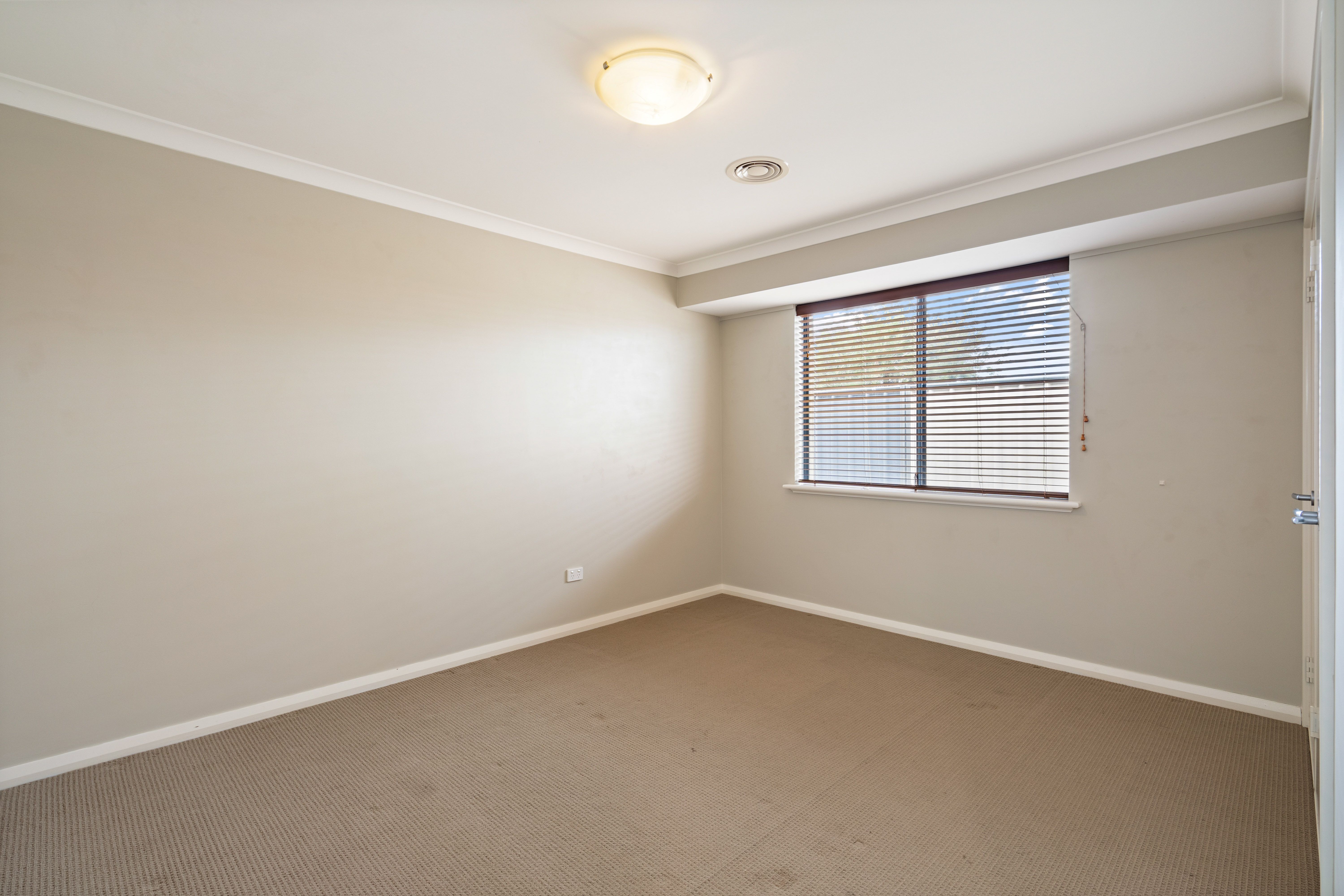 2/90 Seymour Street — photo 11 of 20