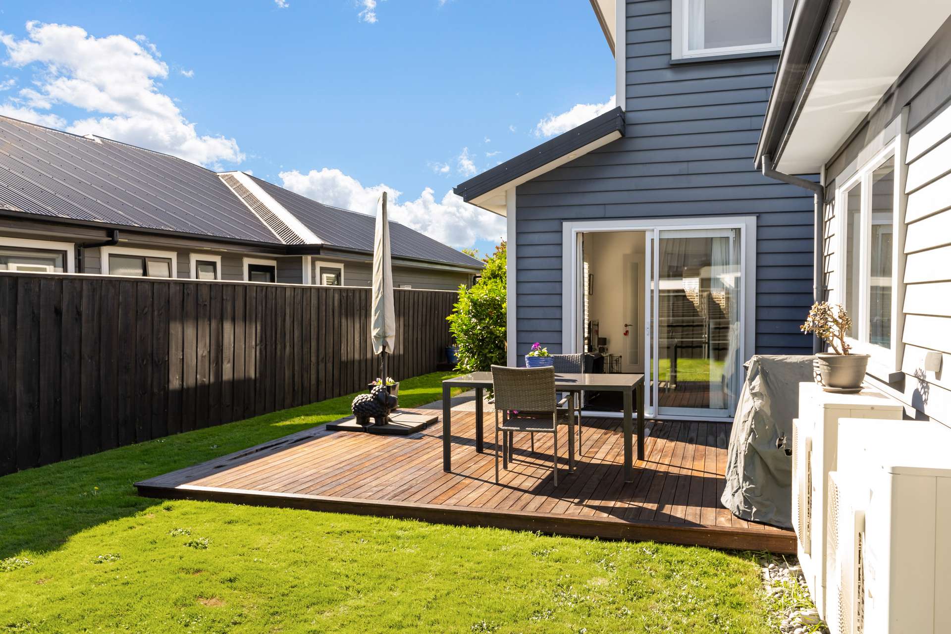 217 Cavendish Road photo 34