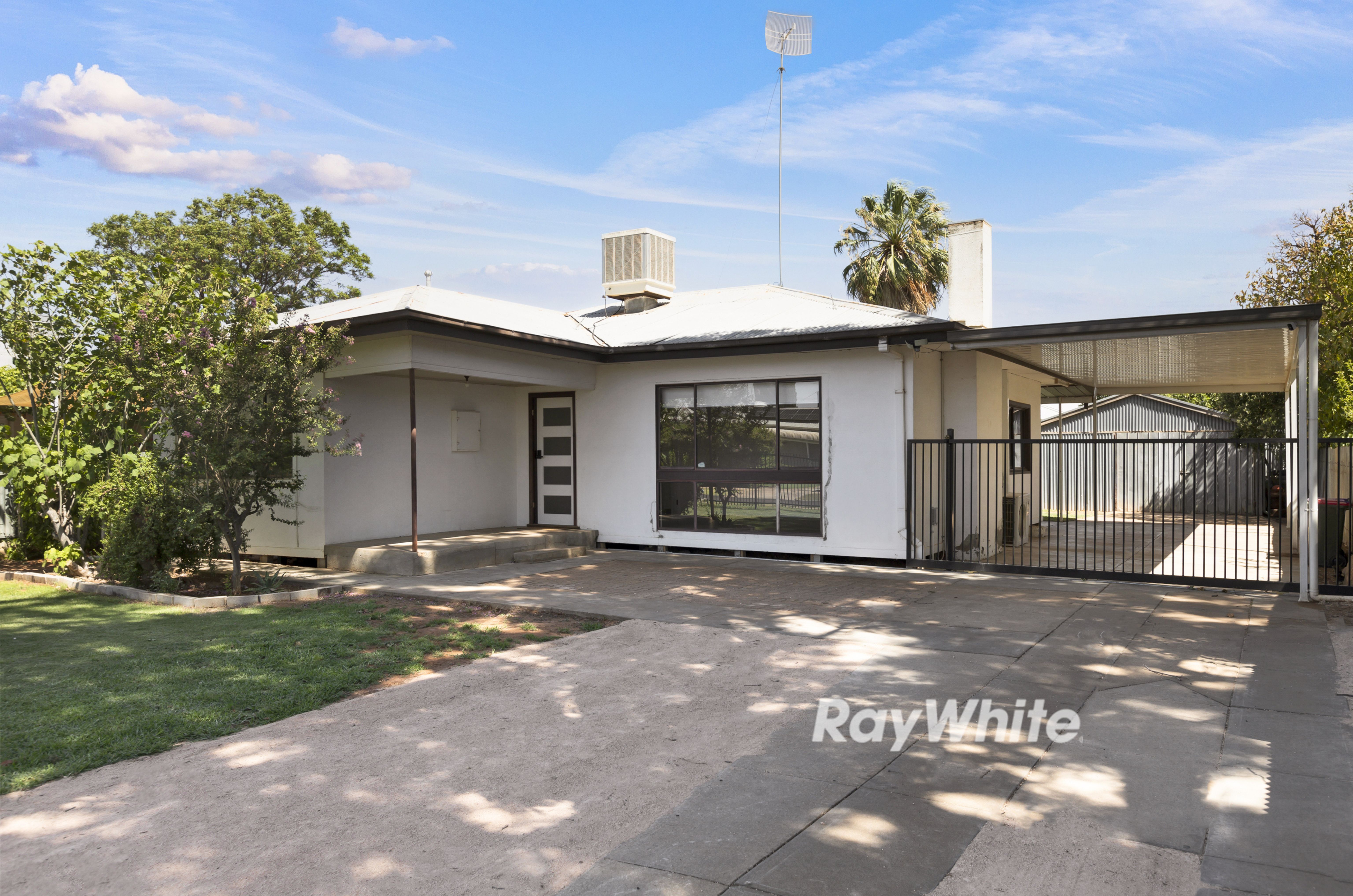 9 Waltham Avenue, Mildura VIC 3500