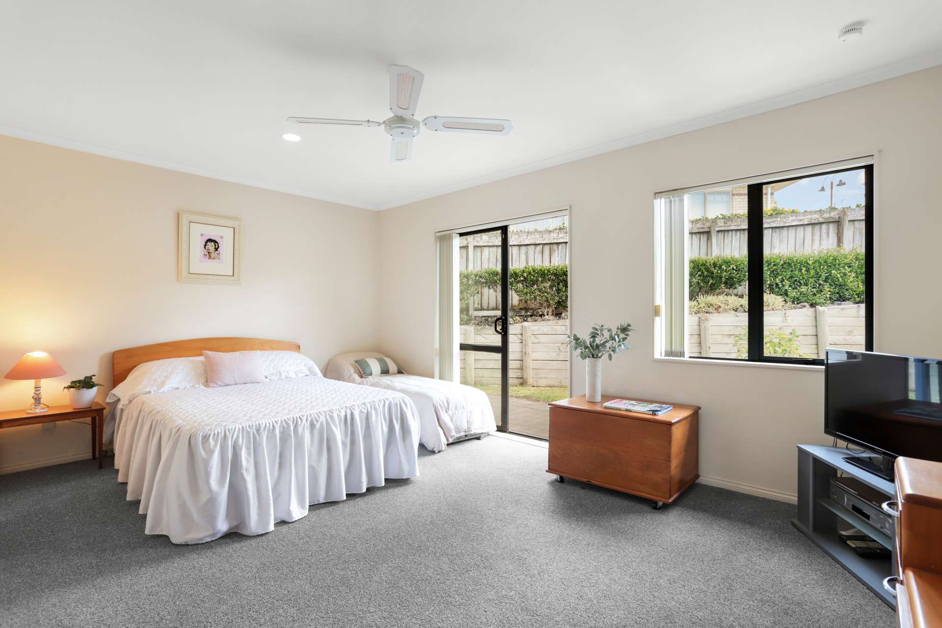 6 Rosebay Rise photo 11