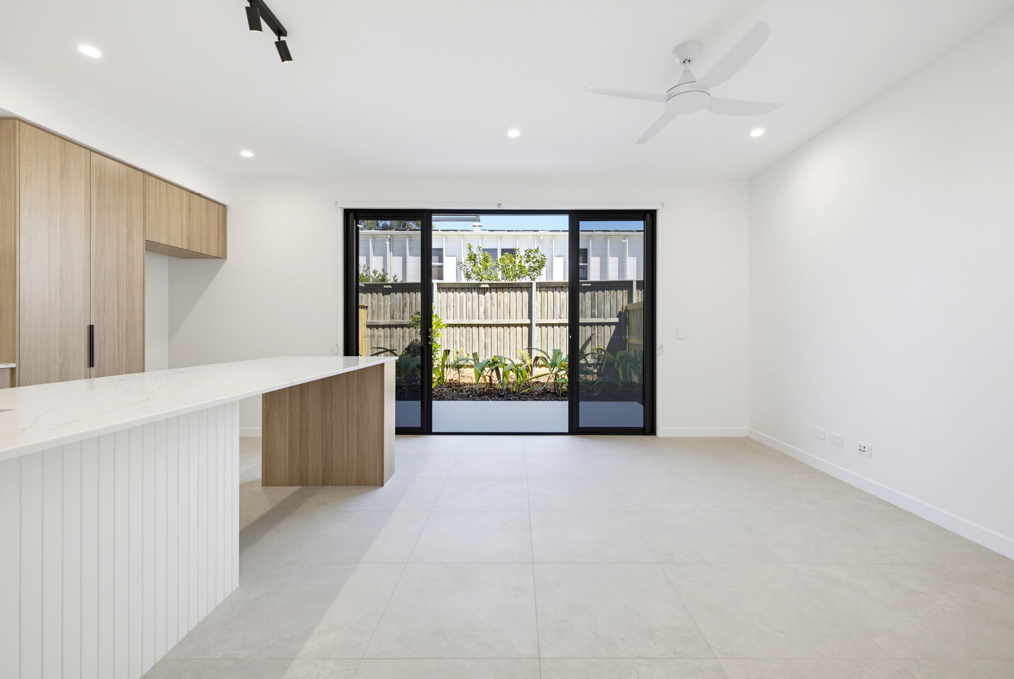17/51 Brightwater Boulevard — photo 4 of 14