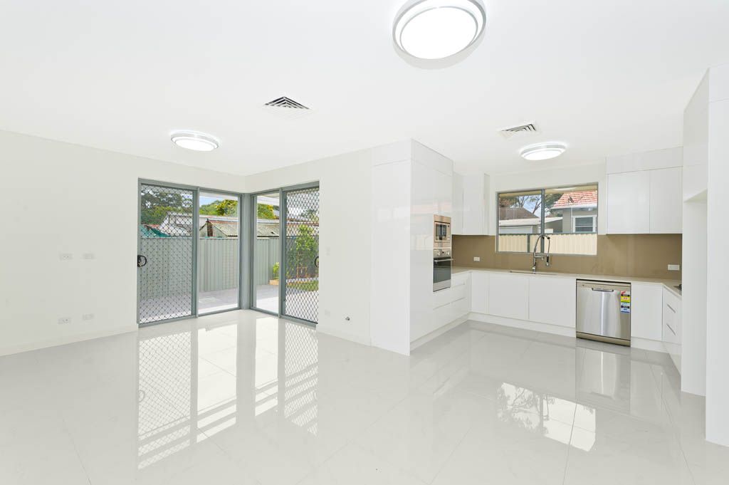 4/874 Forest Road, Peakhurst, NSW 2210