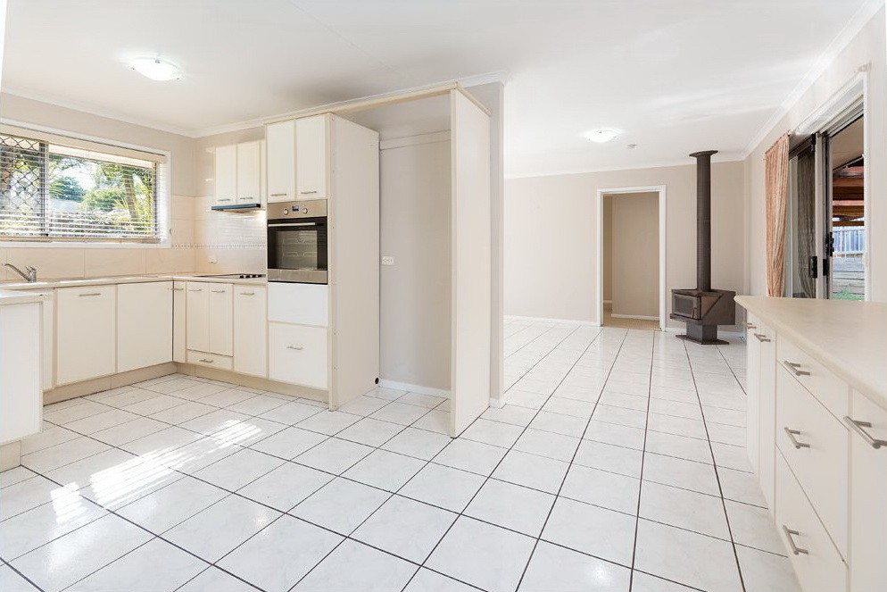 10 Highcrest Drive, Browns Plains, QLD 4118