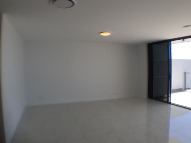31/34 John Francis Drive — photo 5 of 20