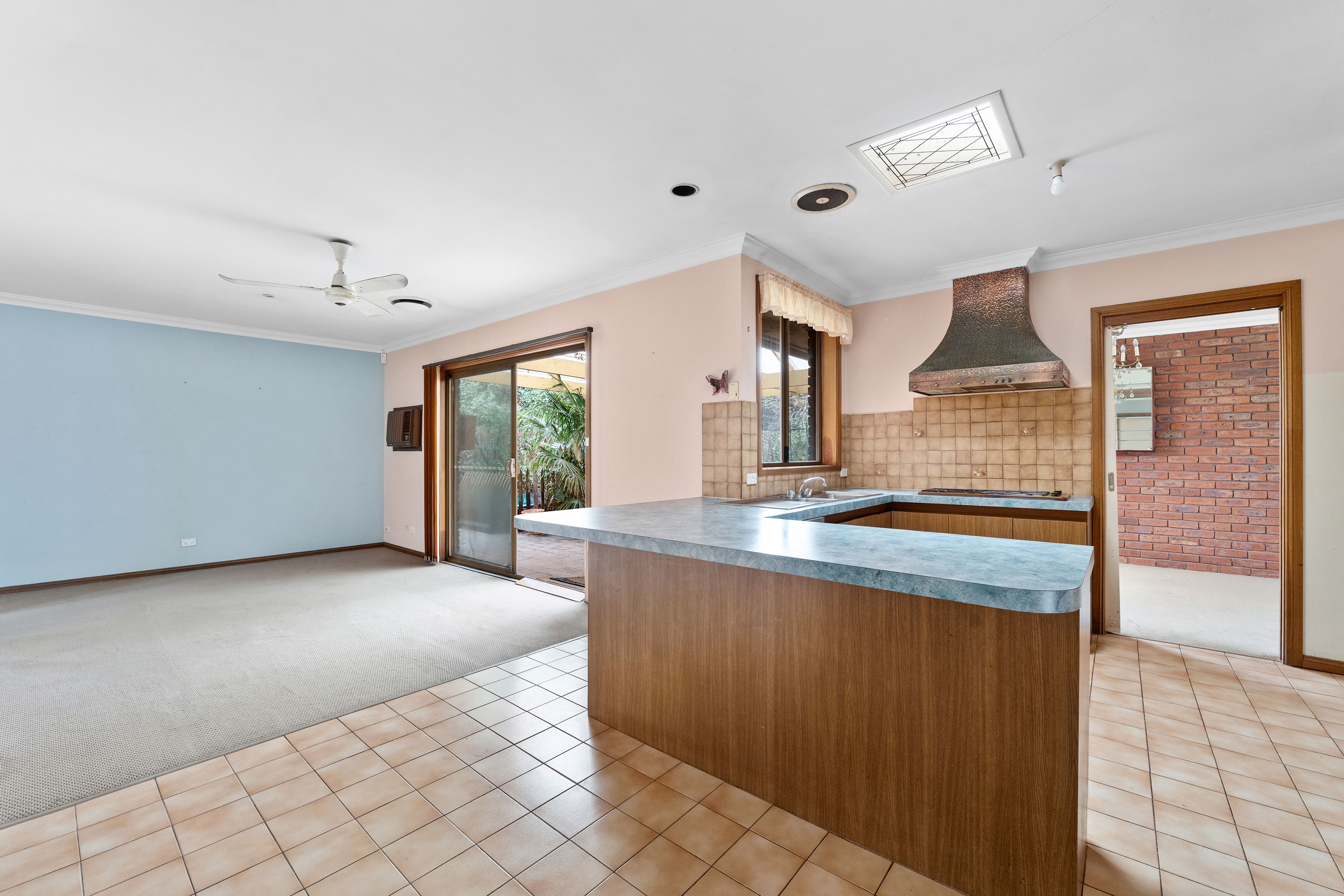 3 Rebecca Close — photo 13 of 16