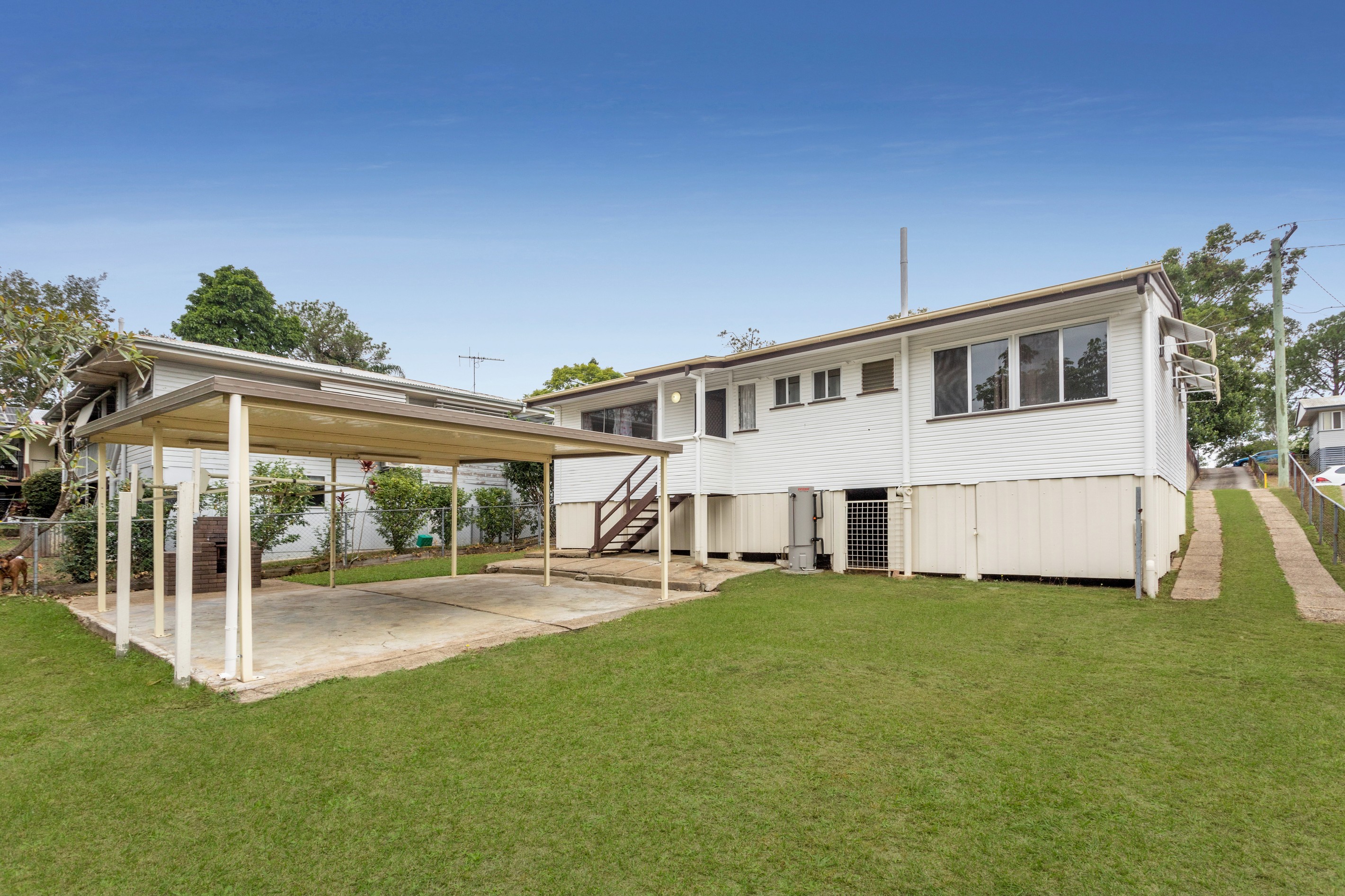 9 Malwood Street, Stafford Heights, QLD 4053