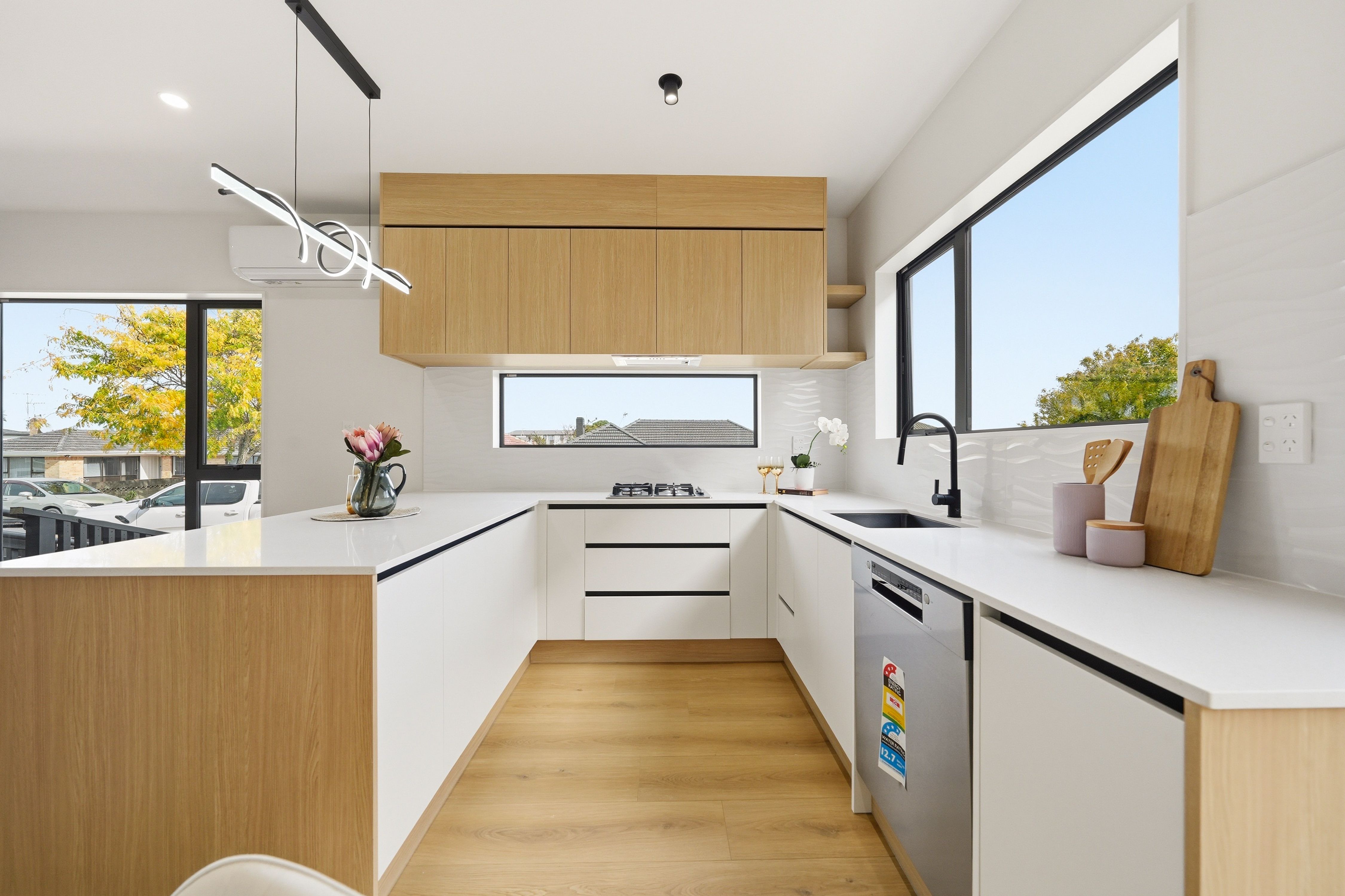 5/6 Richards Avenue, Papatoetoe, Manukau City
