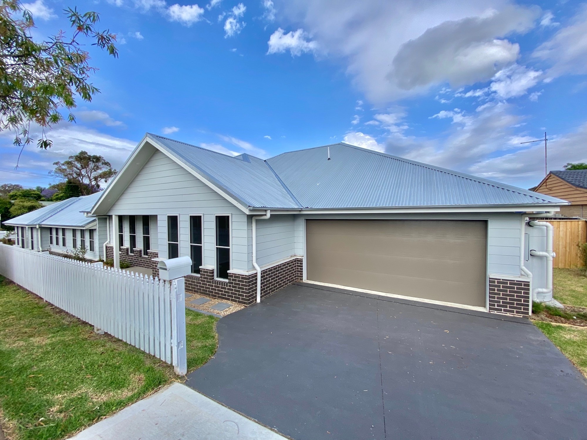 403 Thirlmere Way, Thirlmere, NSW 2572