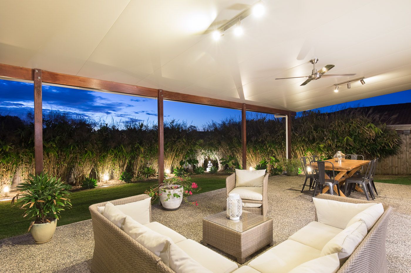 15 Naretha Street, Carindale QLD 4152