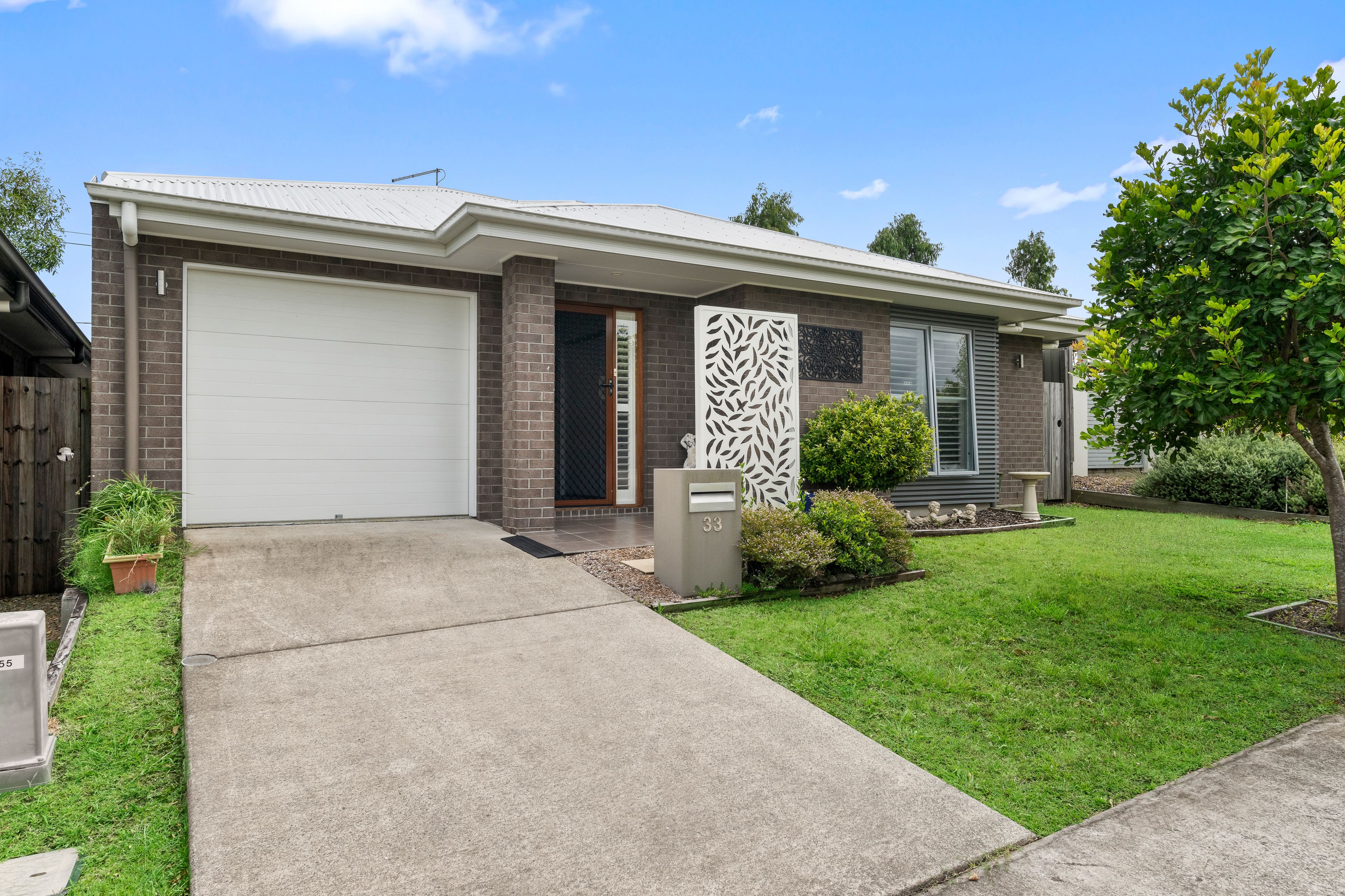 33 Millbrook Circuit, Beerwah, QLD 4519