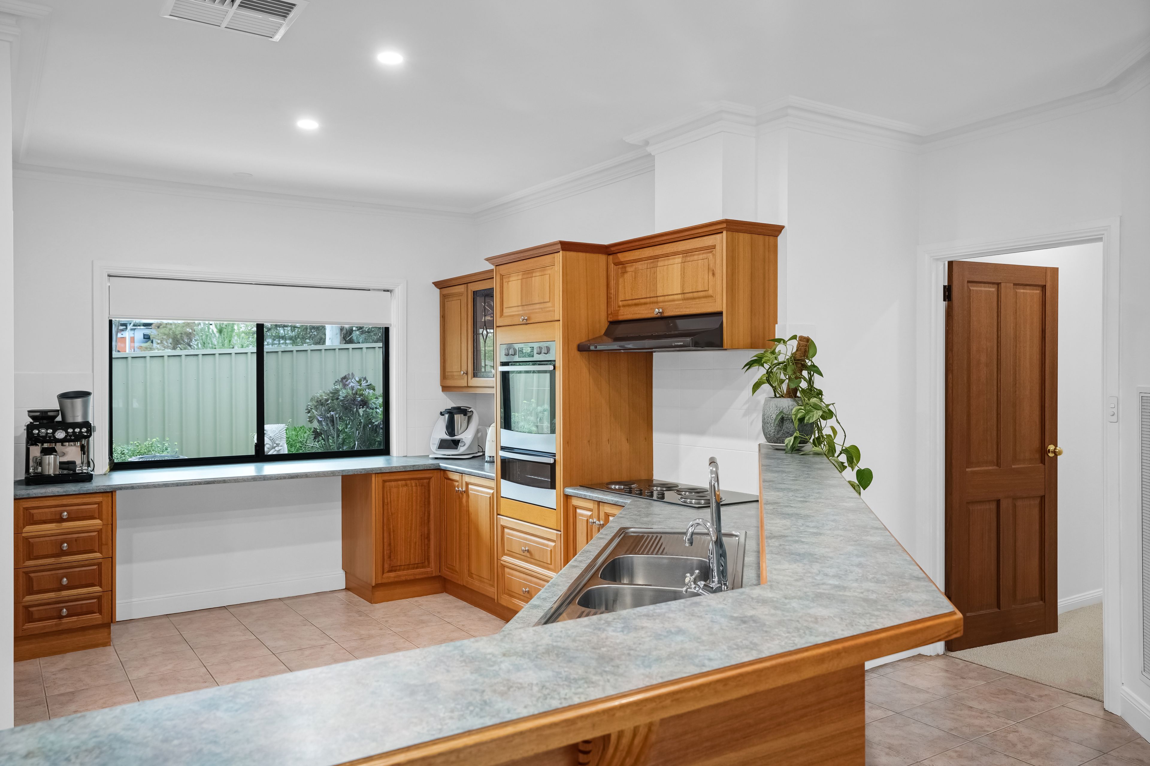 8 Norman Court — photo 13 of 30