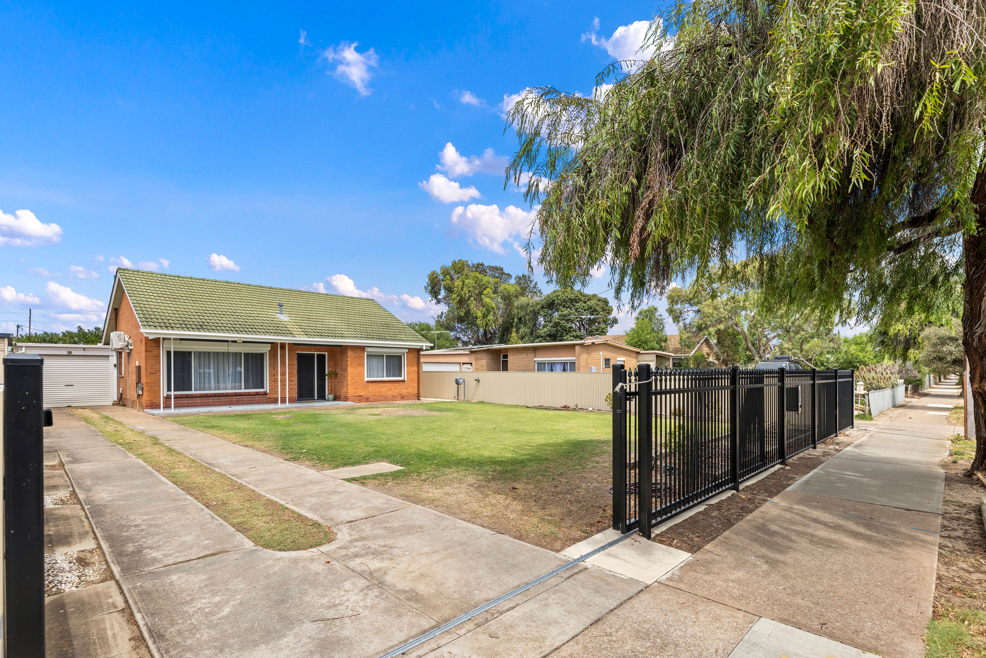 726 Military Road, Taperoo, SA 5017