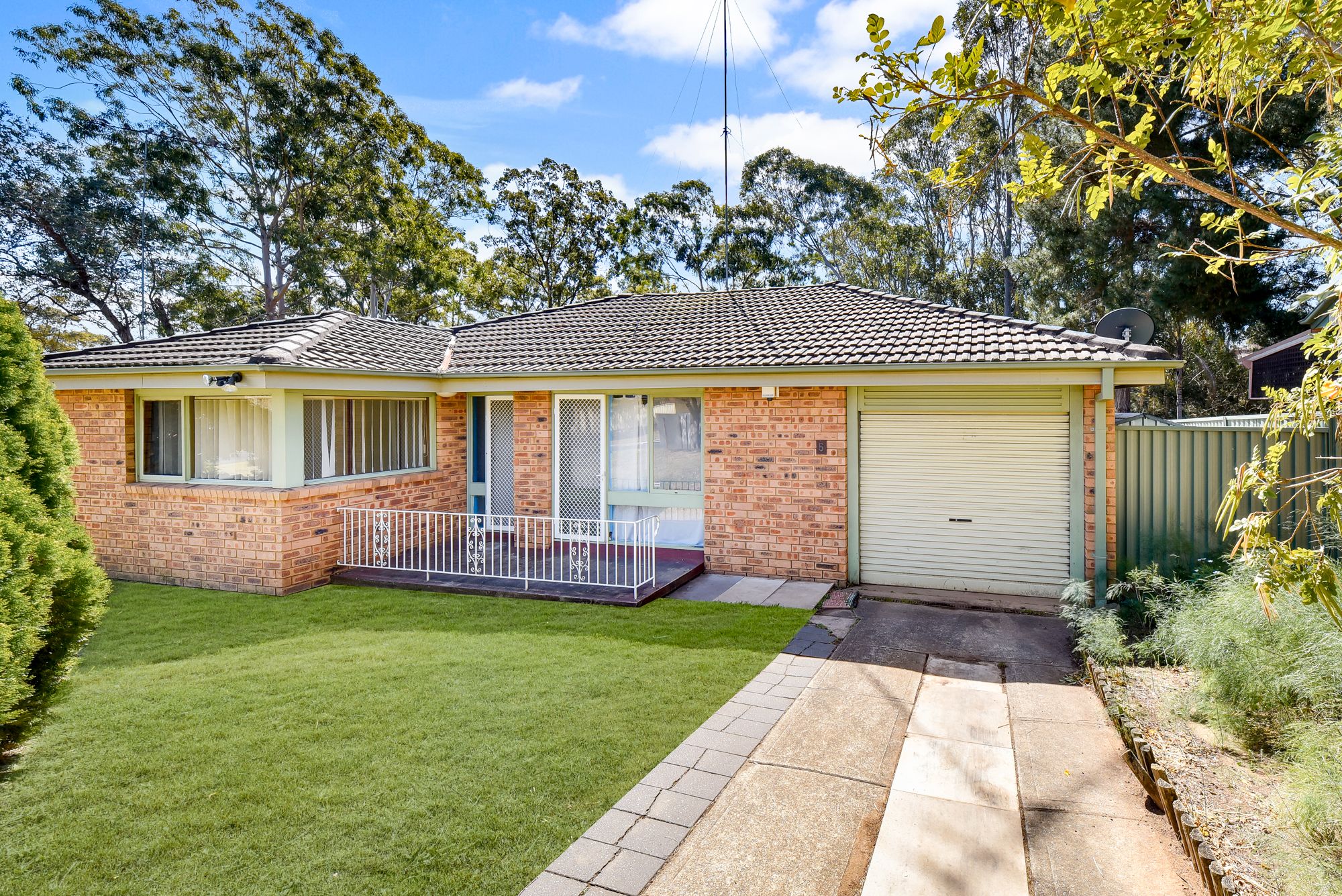 5 Peggotty Avenue