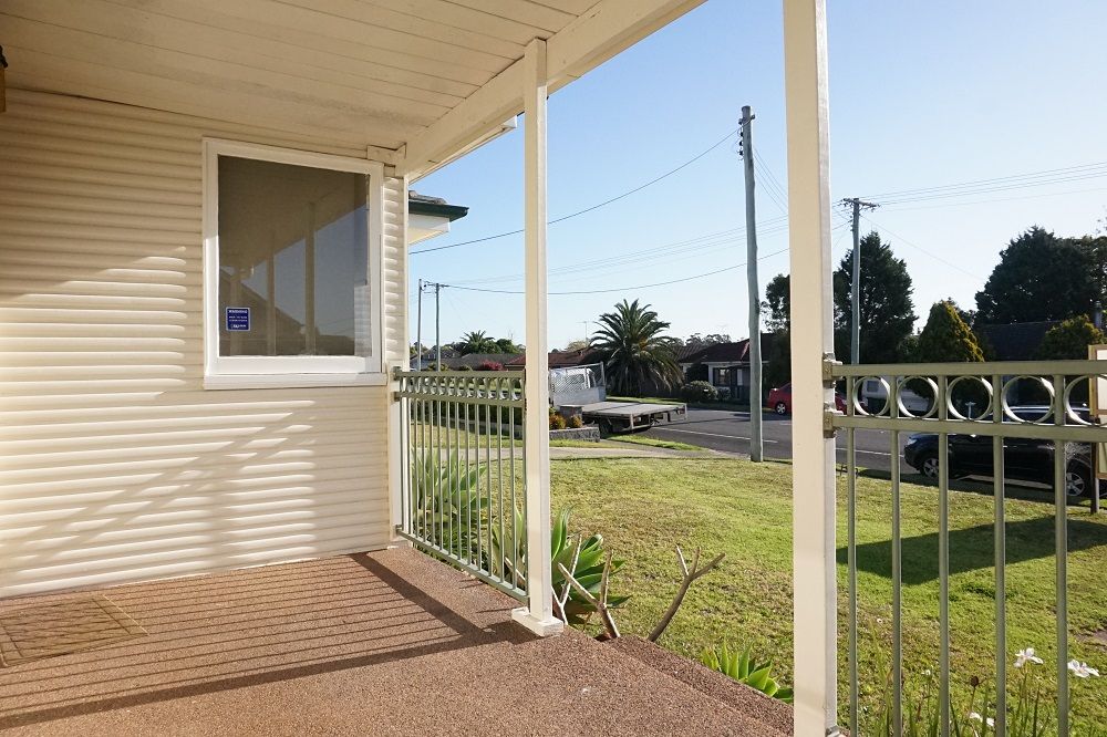 32 Waminda Avenue, Campbelltown, NSW 2560