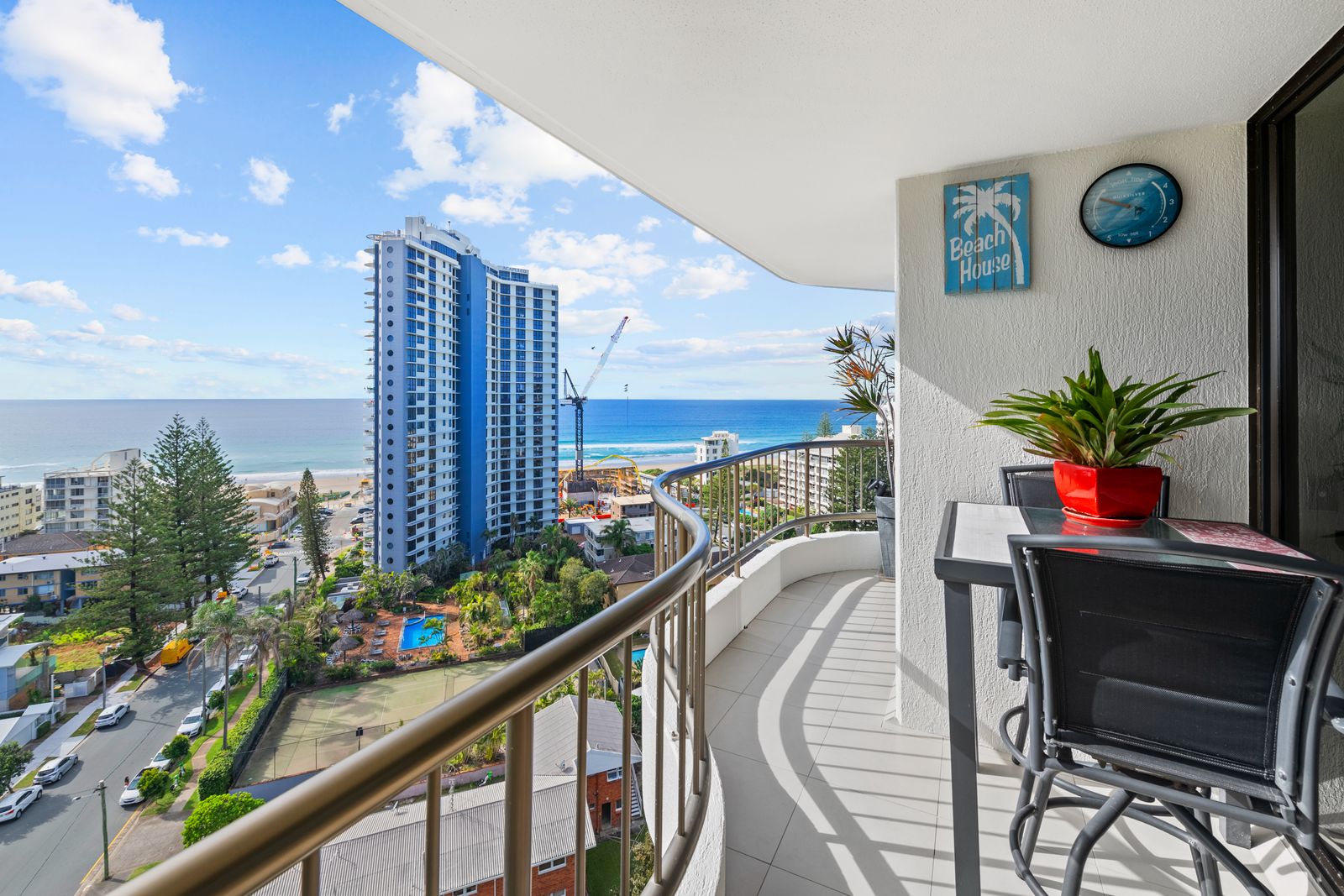 54-2943-surfers-paradise-boulevard-surfers-paradise-qld-home-for
