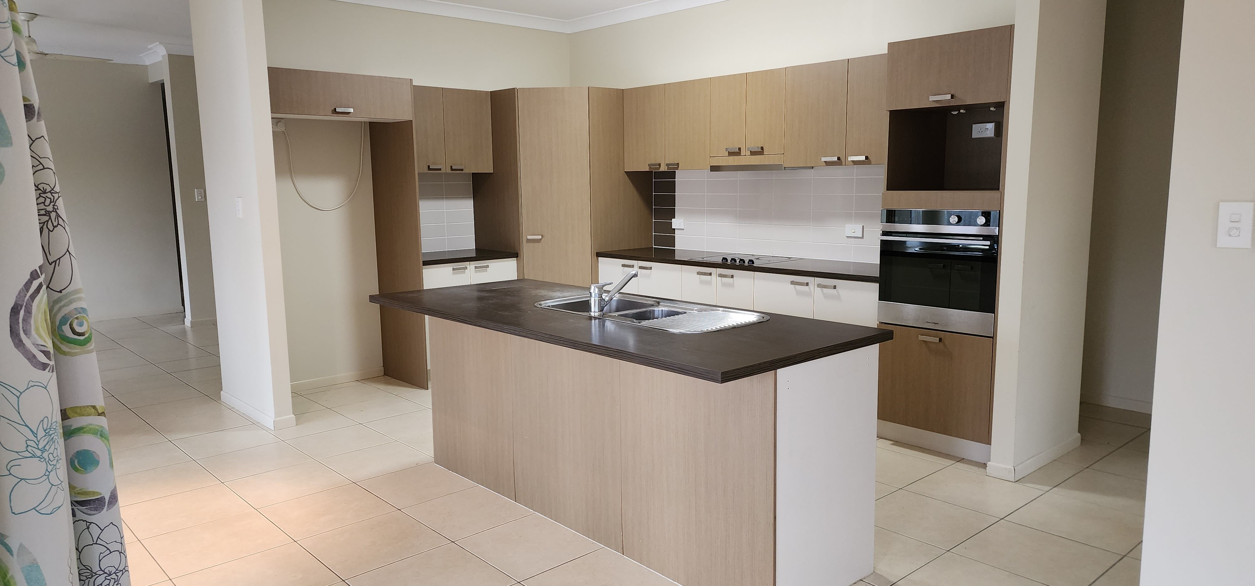 2 Aniston Street, White Rock, QLD 4868