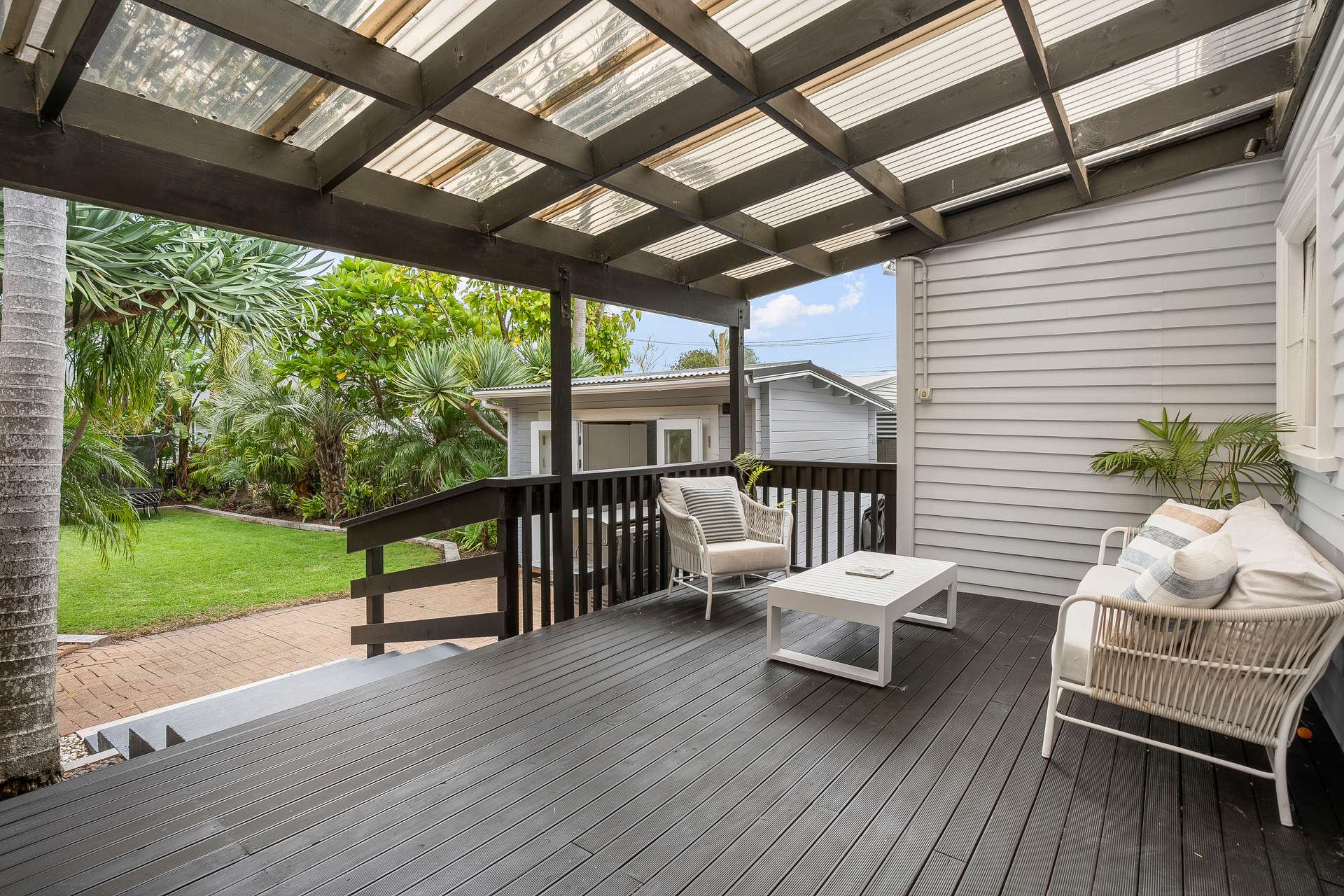 347 Richmond Road photo 7