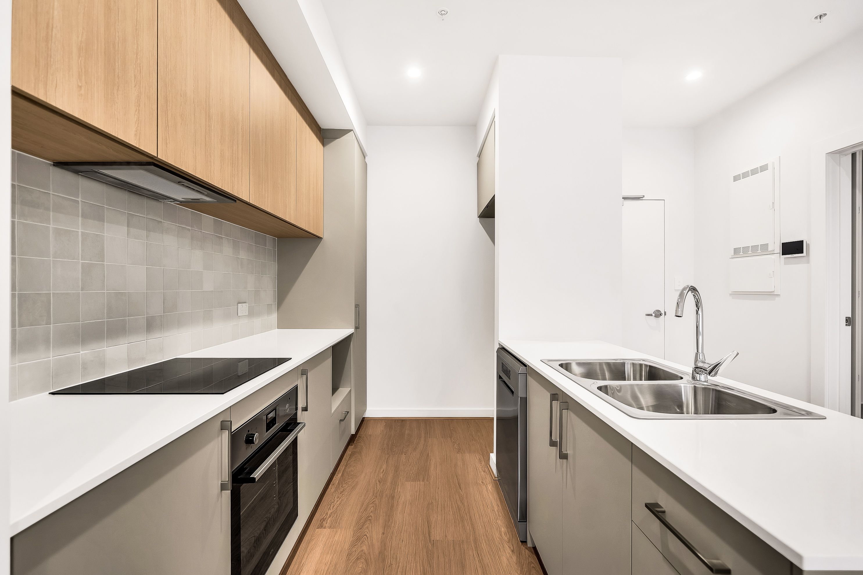 304/1 Reserve Drive, St Clair, SA 5011