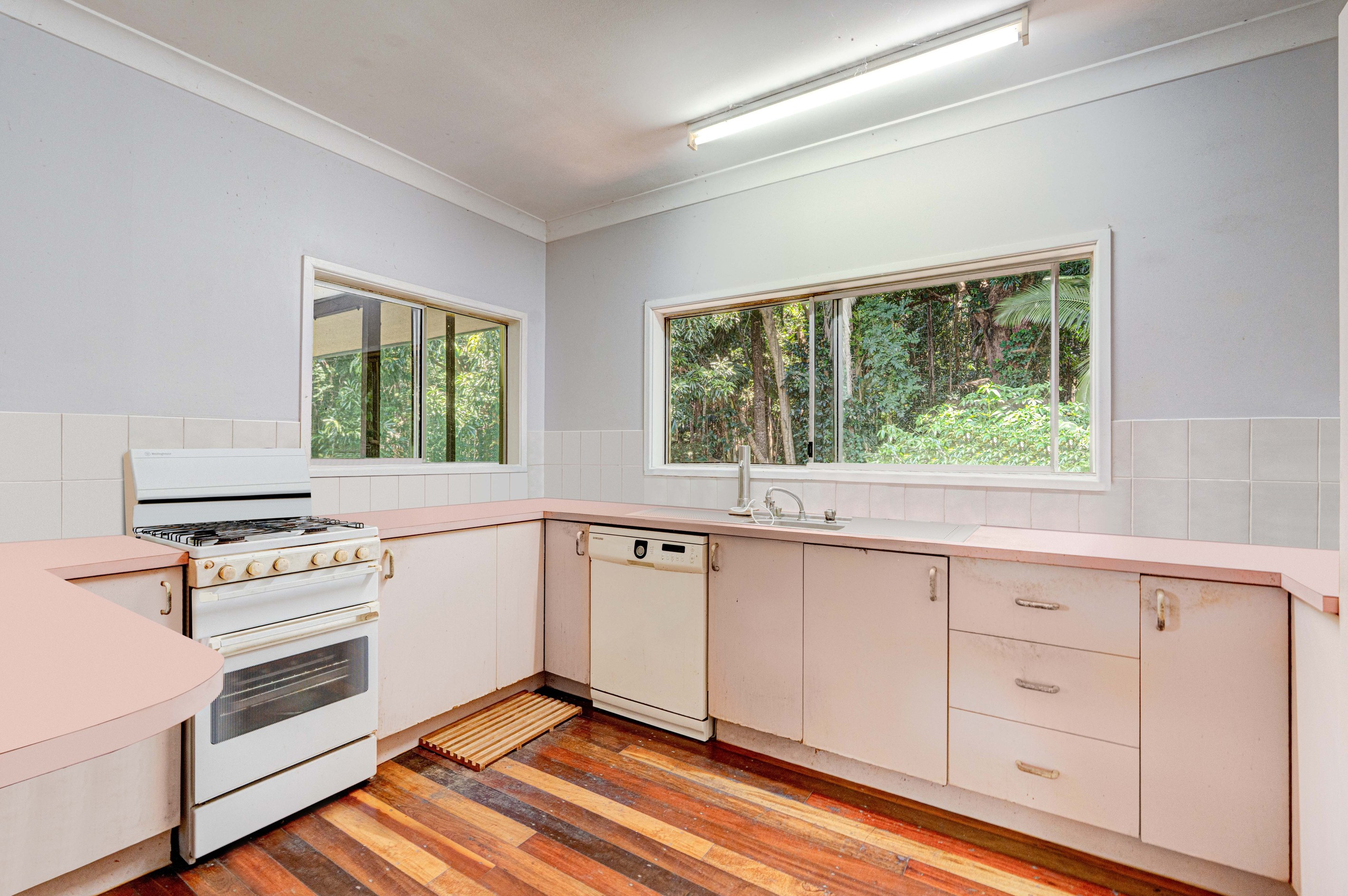 54 Cutten Street, Bingil Bay, QLD 4852