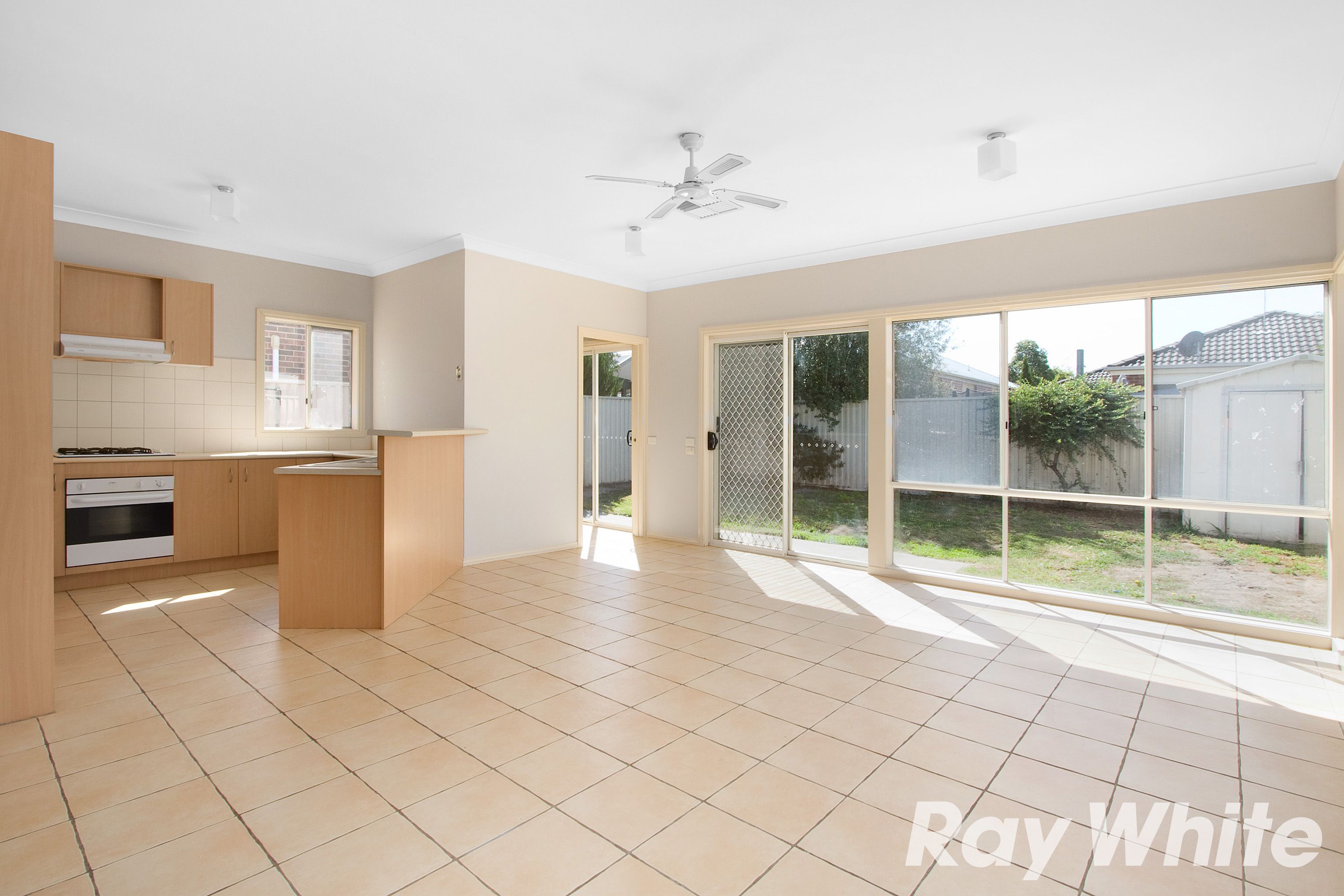 8 Macalister Place, Pakenham, VIC 3810