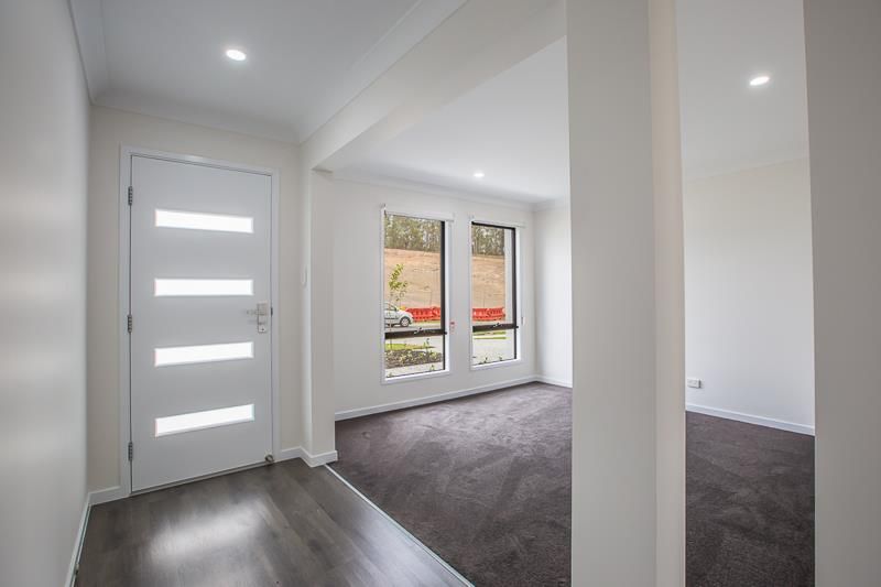 14 Pinnacle Way, Pimpama, QLD 4209